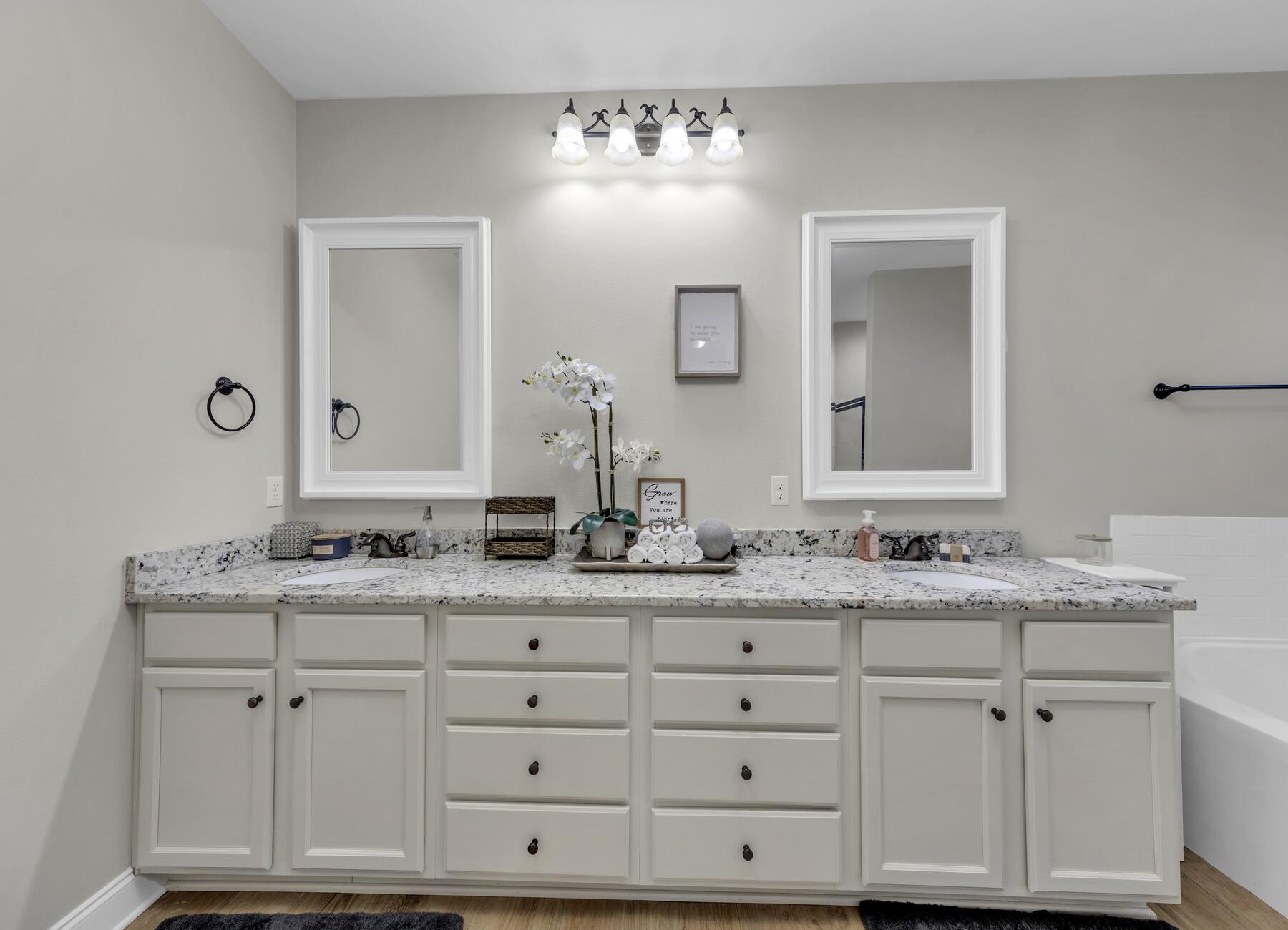 Vieux Carre' - Residential Lease