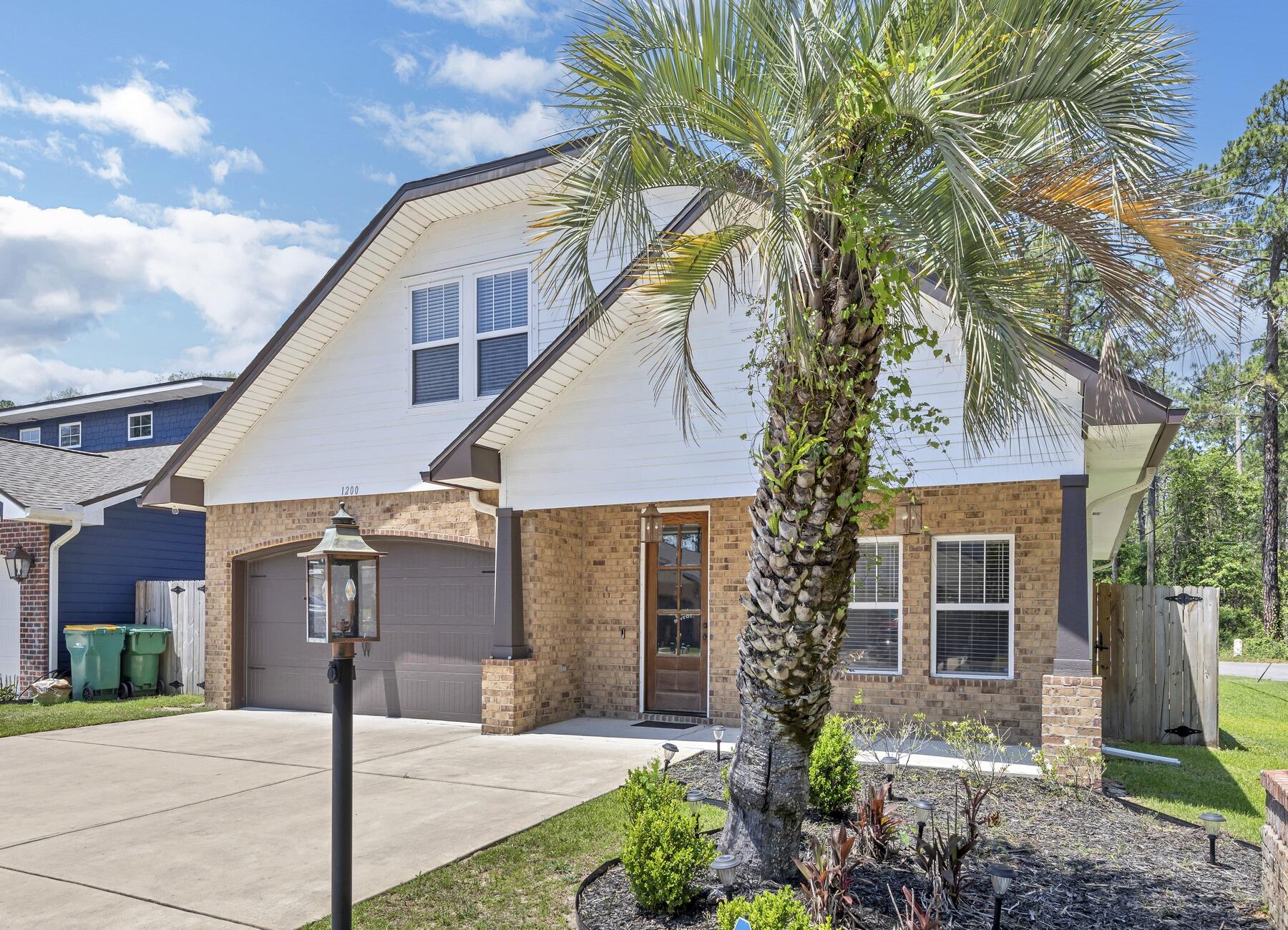 AVAILABLE... Much 28, 2024. 3bd/3.5bth gorgeous home in the Boutique Neighborhood of Vieux Carre'. Home is complete with Flex Room! Beautiful Brick and Fiber Cement Home Features a Large Covered Front Porch with an 8ft Stained Wood and Glass Entry Door. Foyer leads to a Dining Room and Rustic Wood Staircase and Half Bath. Enter the Gourmet Kitchen with Frigidaire Gallery Appliances, Custom Cabinets with Crown Molding, Granite Counters and Breakfast Bar! Home boasts a Dry Bar as well! Great Room Leads to Covered Back Porch. Downstairs Owner Suite with 2 Walk-In Closets, Separate Marble Shower with Glass Enclosure and Whirlpool Tub. Double Vanity with Granite. Additional 2 Bedrooms and 2 Bathrooms located Upstairs. Fenced Yard with Irrigation. NO smoking and NO cats/birds allowed.  Small dog allowed upon approval with a non-refundable pet fee. Minimum 600 FICO credit score required in addition to meeting rental criteria. AS IS Washer/Dryer included.

We also offer a security deposit waiver option for tenants such that they do not have to pay a security deposit upfront. Terms and conditions apply. Review addenda for details.

All applicants are required to complete an application on PetScreening.com regardless of if they own a pet or not. Applicants with an ESA are also required to complete the application.