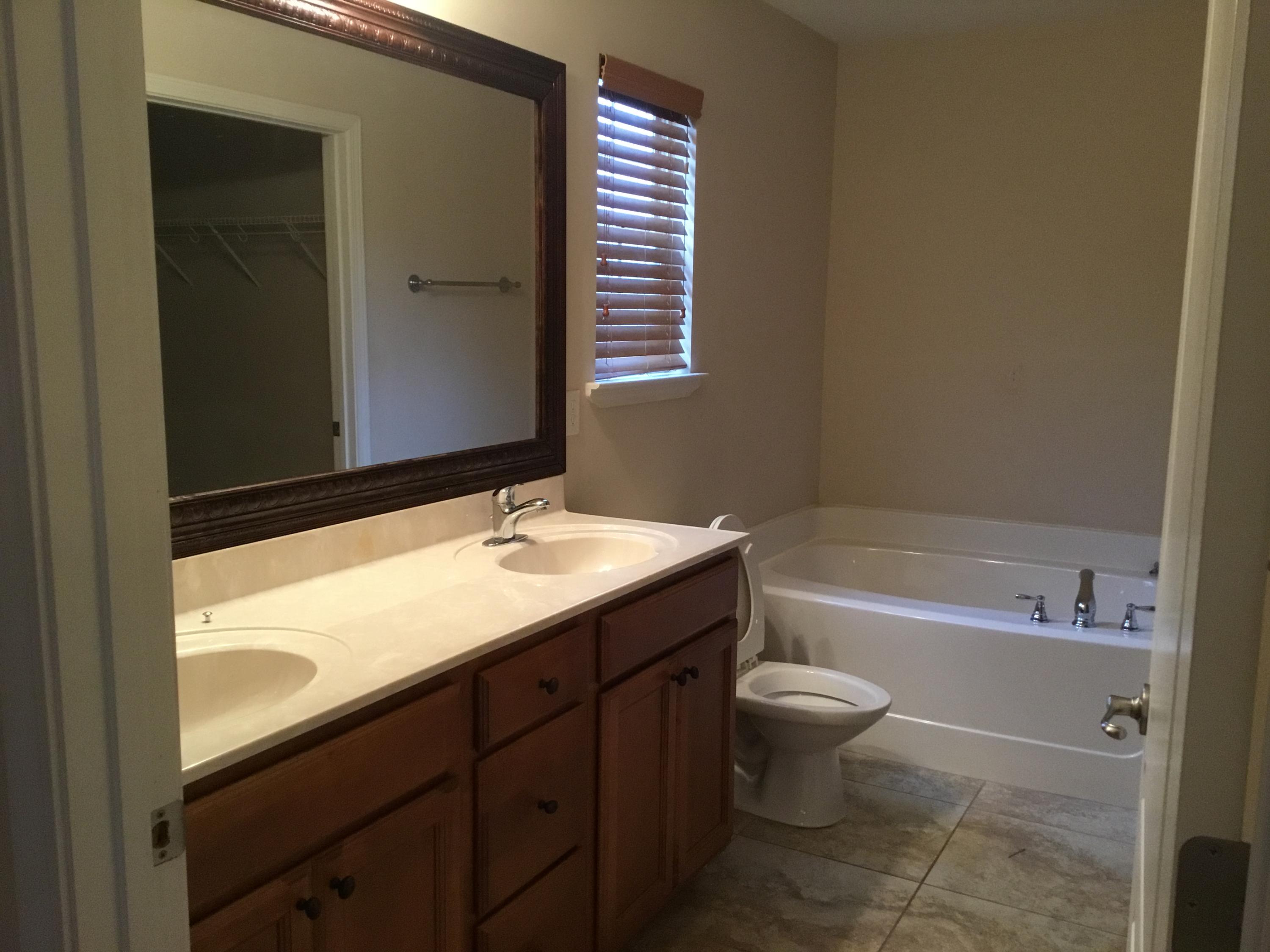 KUYKENDALL EST - Residential Lease