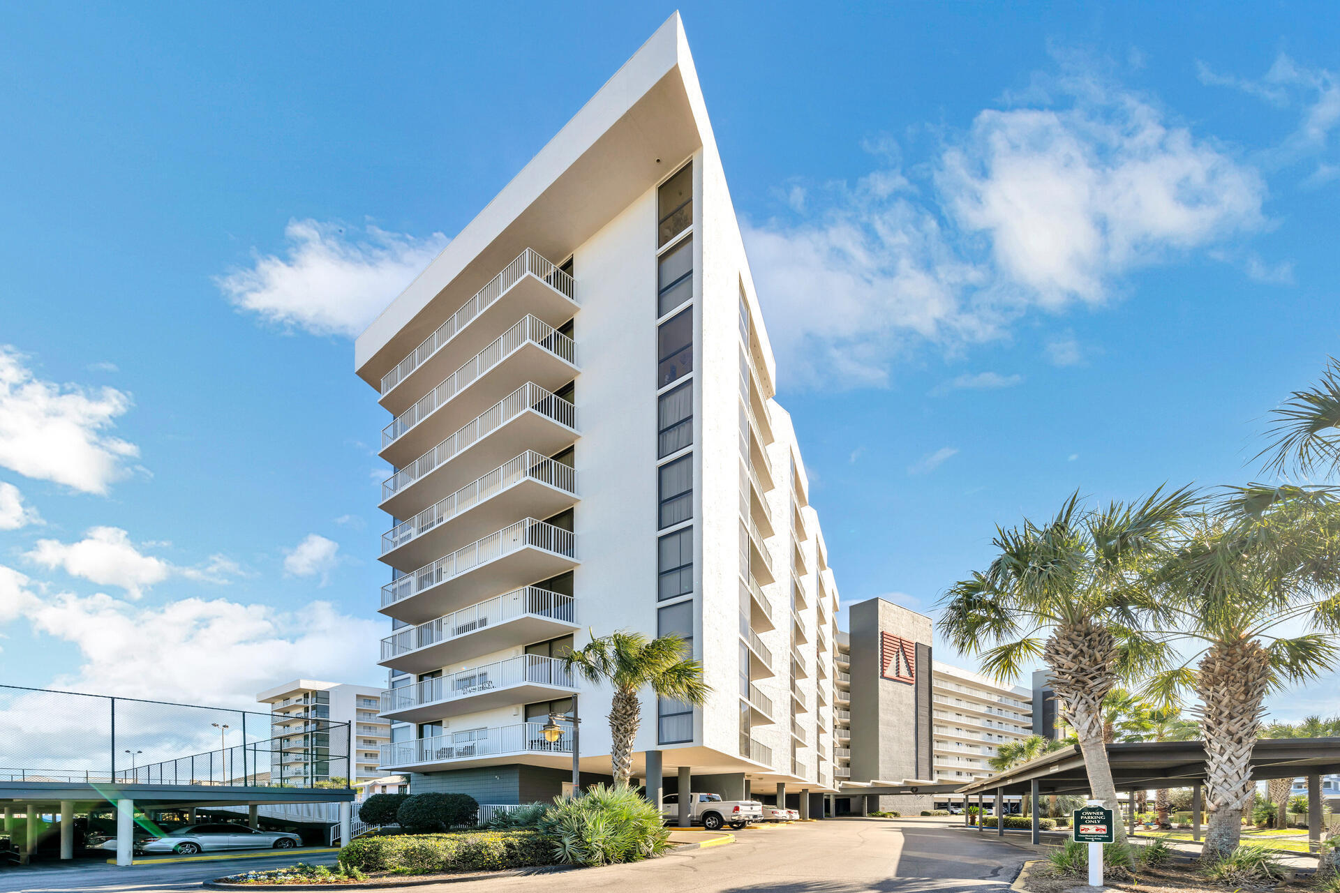 MAINSAIL CONDO PH 4 - Residential