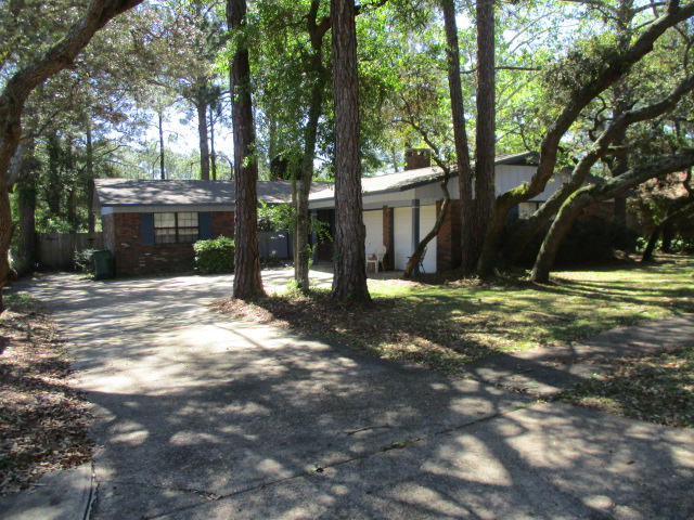 BERKSHIRE WOODS - Residential Lease