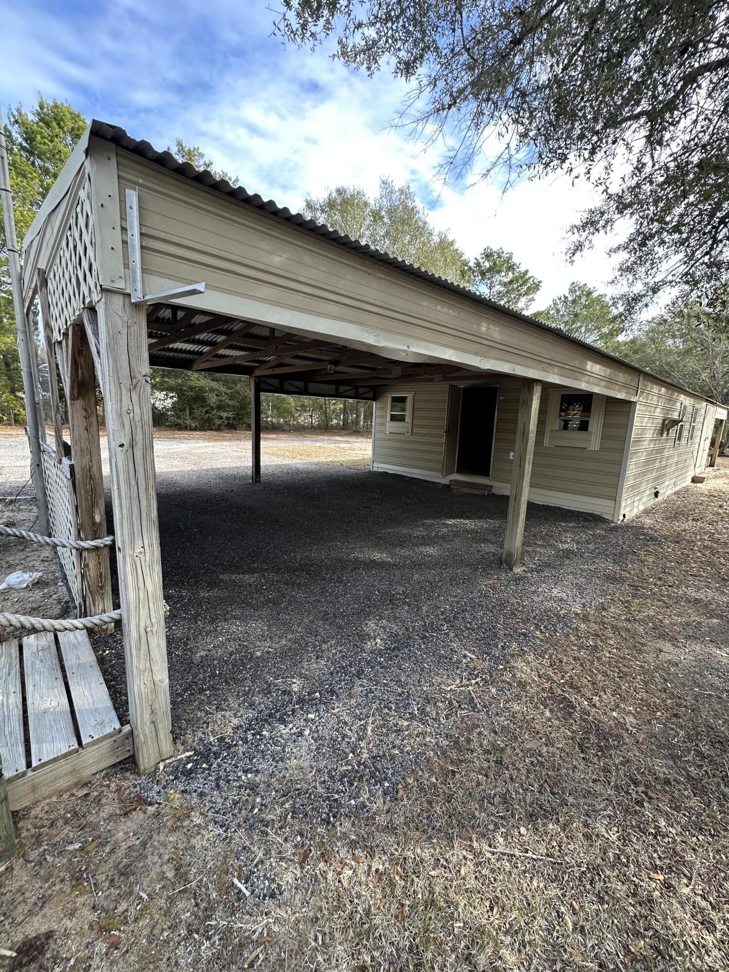 NO RECORDED SUBDIVISION - Residential