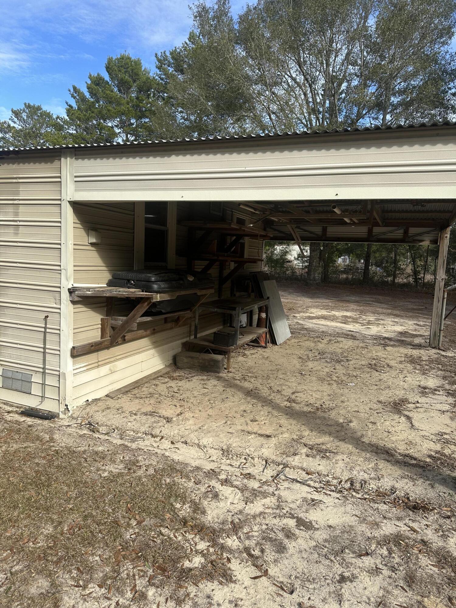 NO RECORDED SUBDIVISION - Residential
