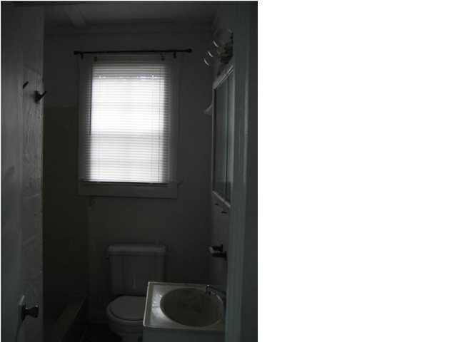 EDGEWATER APT - Residential Lease