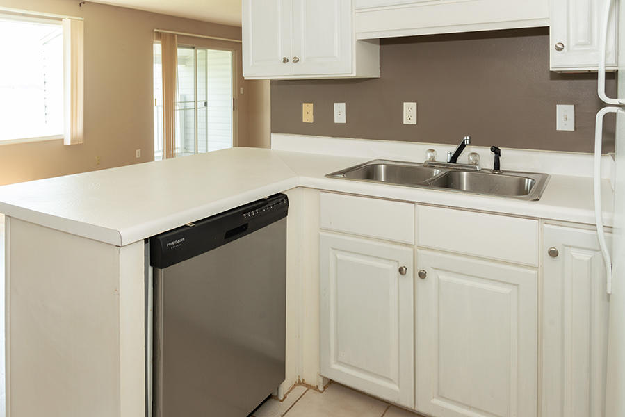 FINISTERRA CONDO - Residential Lease