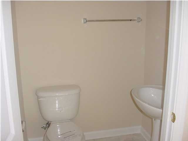 ROLLING PINES - Residential Lease