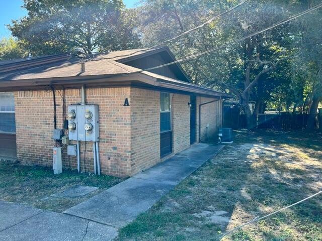 ALL BRICK ONE STORY APARTMENT AND END UNIT! LOTS OF SPACE TO INCLUDE PLENTY OF KITCHEN CABINETS AND COUNTER TOPS, SEPARATE DINING AREA AND ADDITIONAL STORAGE ROOM OFF BACK PATIO. PRIVACY FENCED BACK YARD. SORRY NO PETS HERE. AVAILABLE NOW!  All Coastal Realty Services residents are enrolled in the Resident Benefits Package (RBP) which includes renters insurance, HVAC air filter delivery (for applicable properties) and our best-in-class resident rewards program, and much more! More details upon application.