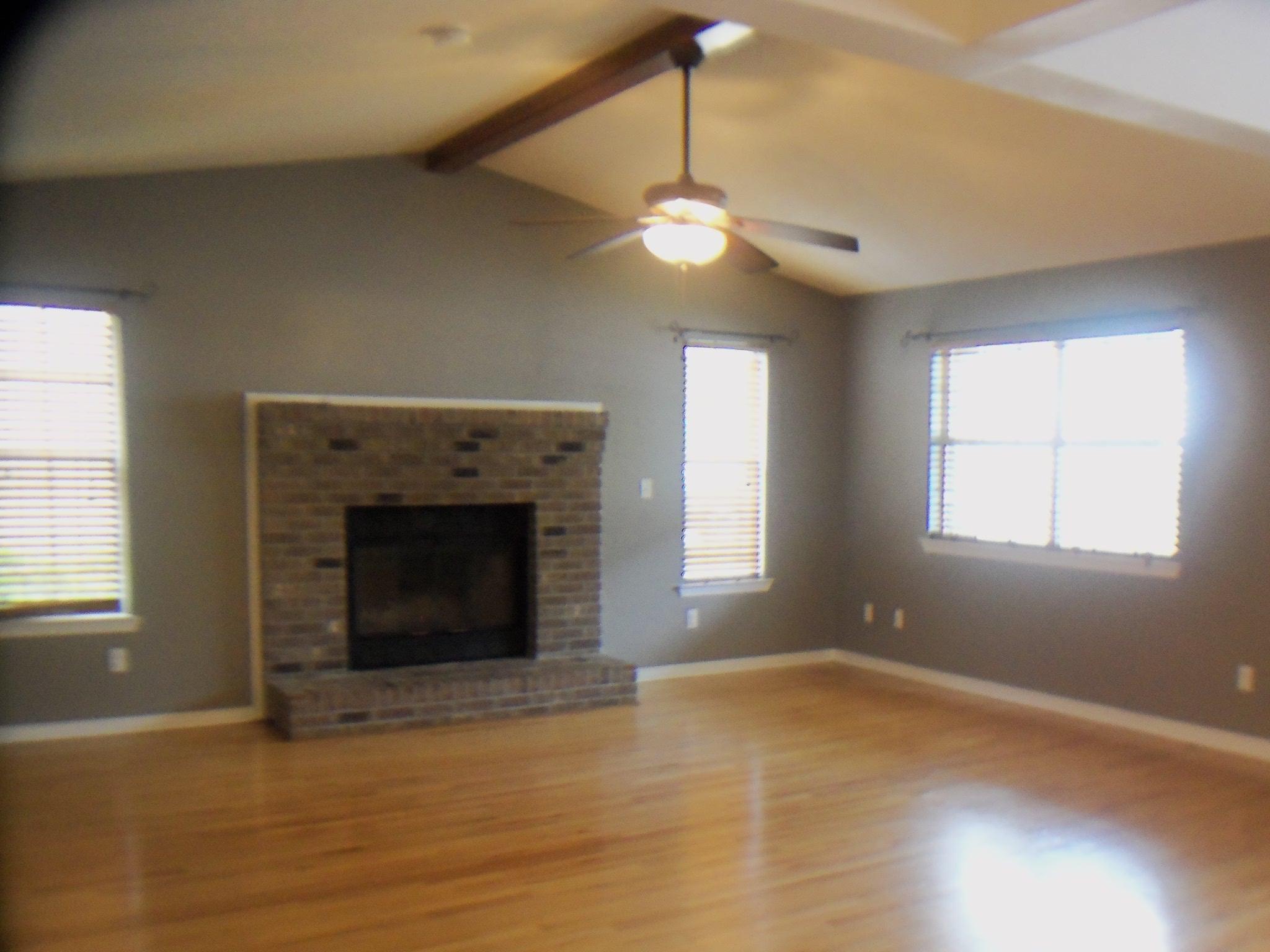 CREEKSIDE - Residential Lease