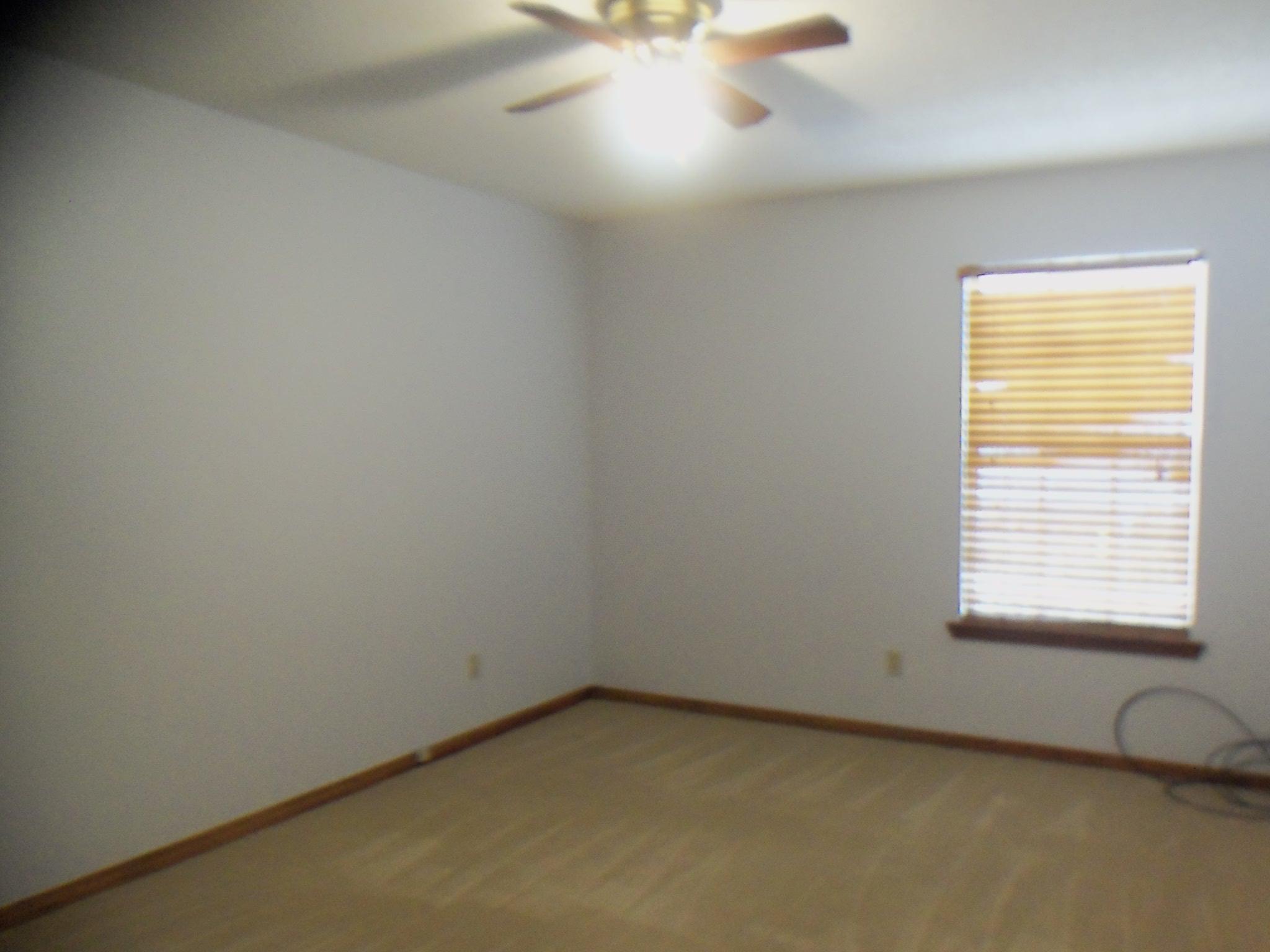 CREEKSIDE - Residential Lease