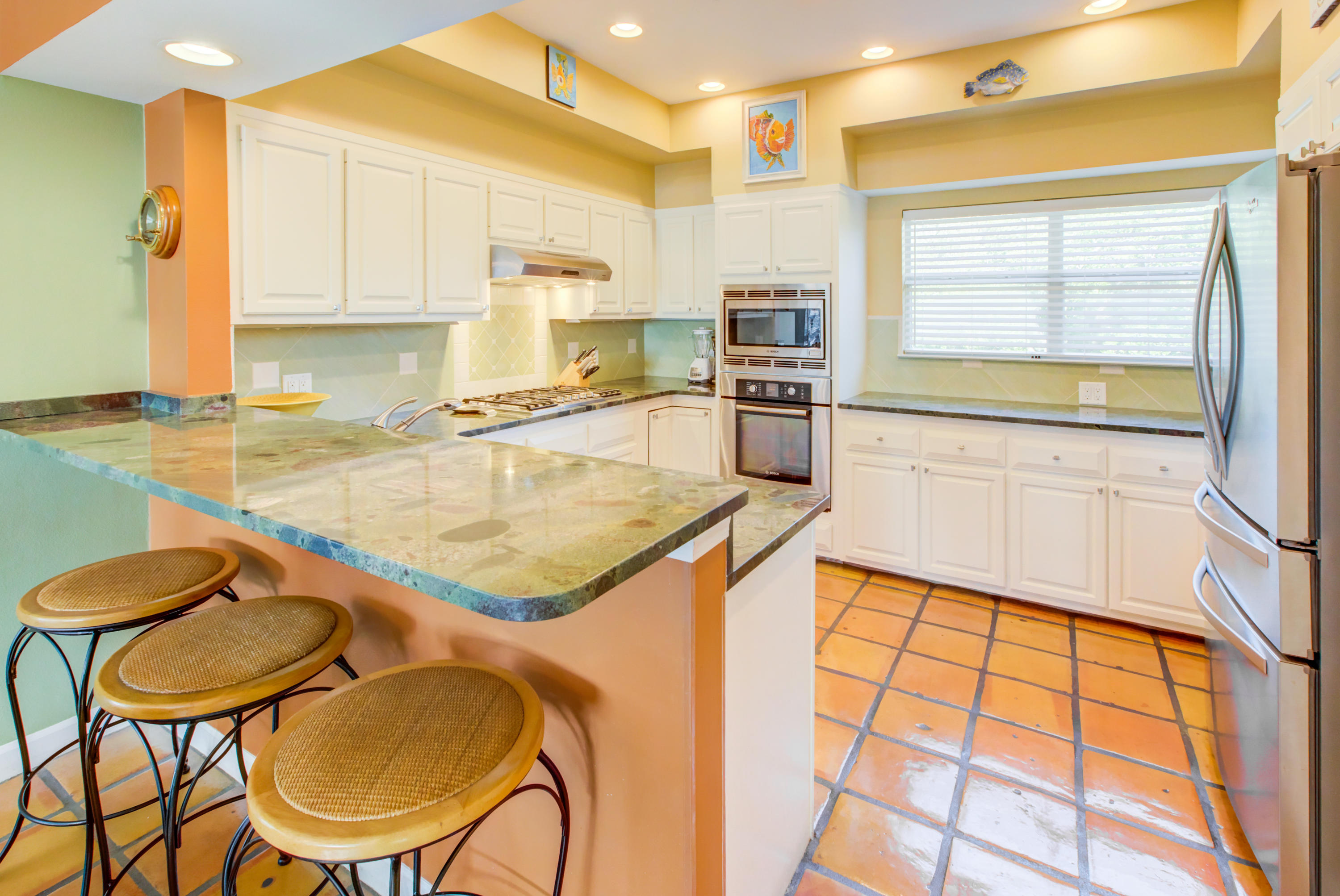 HIDDEN DUNES BEACH VILLAS CONDO - Residential