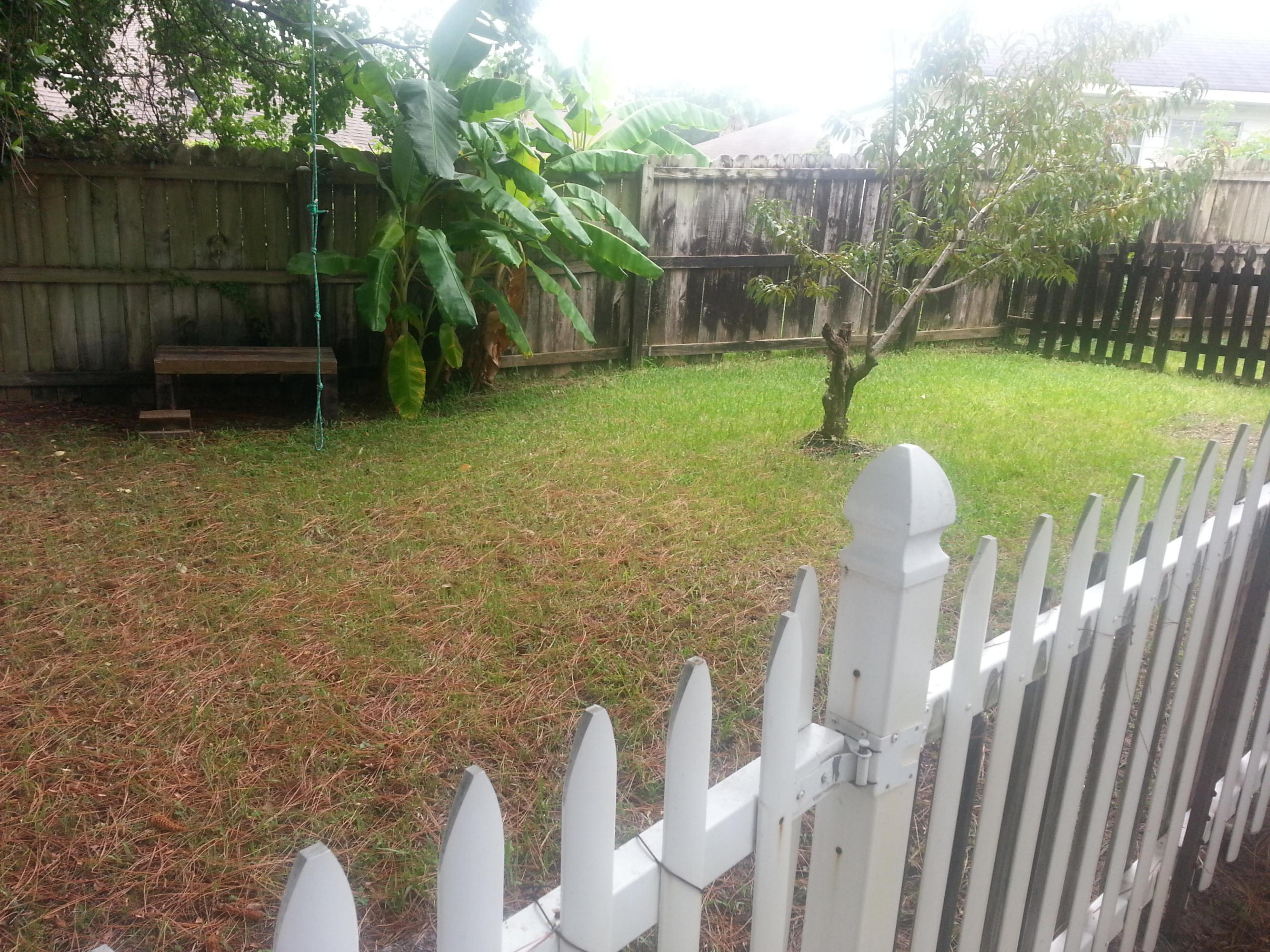 AZALEA GARDENS DESTIN LOT 19 - Residential