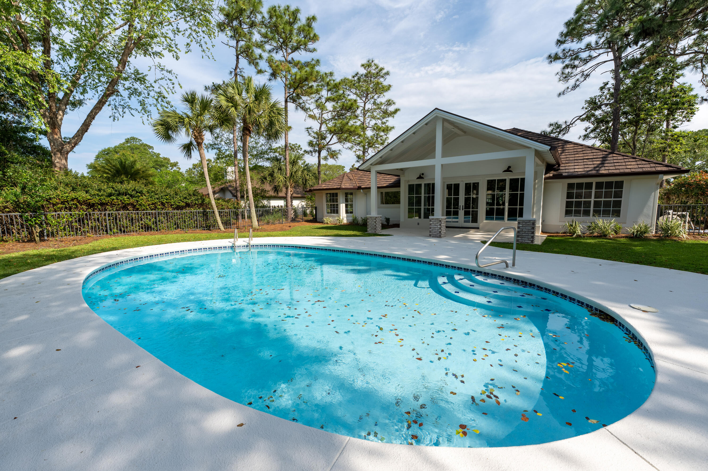 TROON DRIVE - Residential