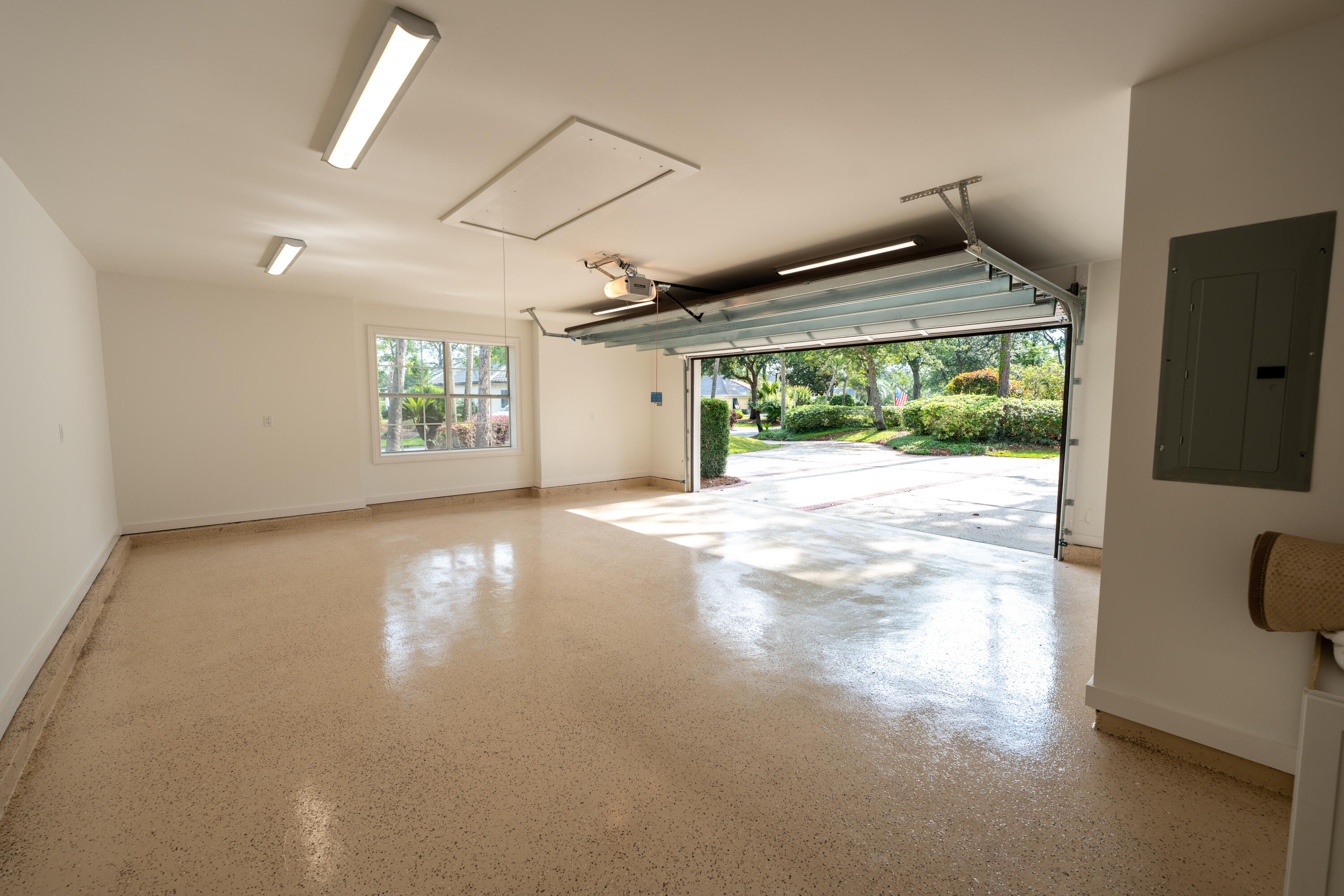 TROON DRIVE - Residential
