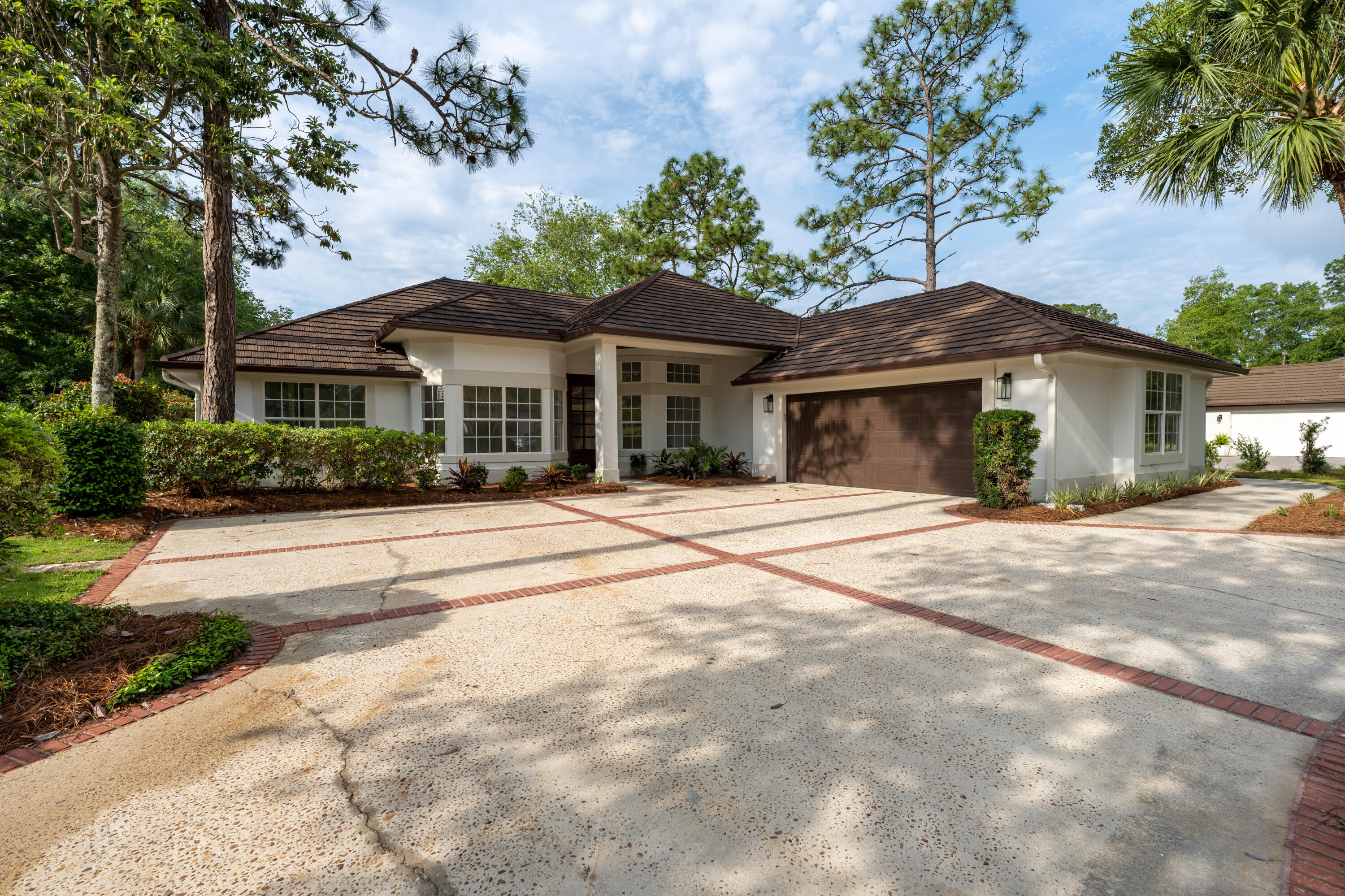 TROON DRIVE - Residential