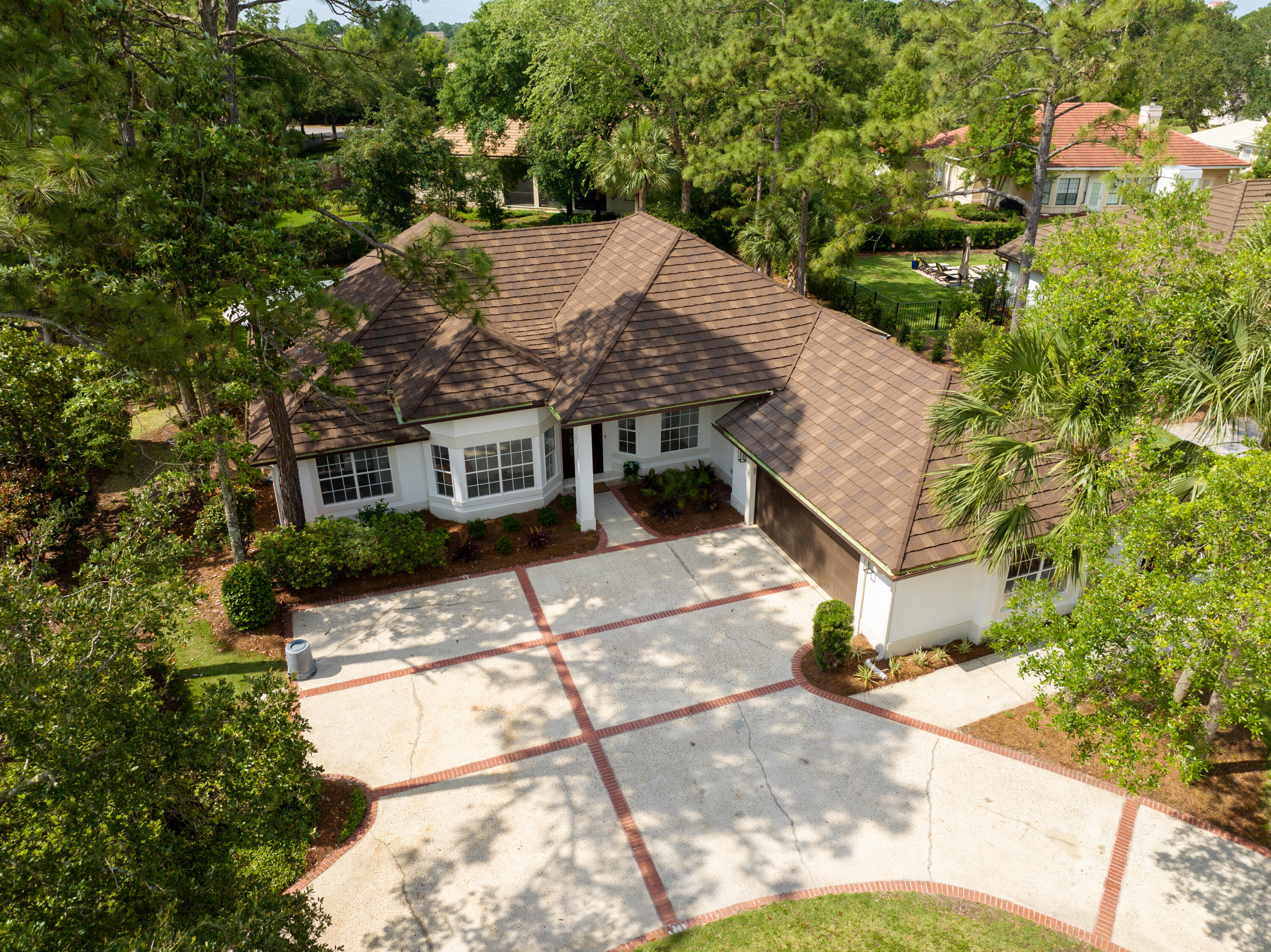TROON DRIVE - Residential