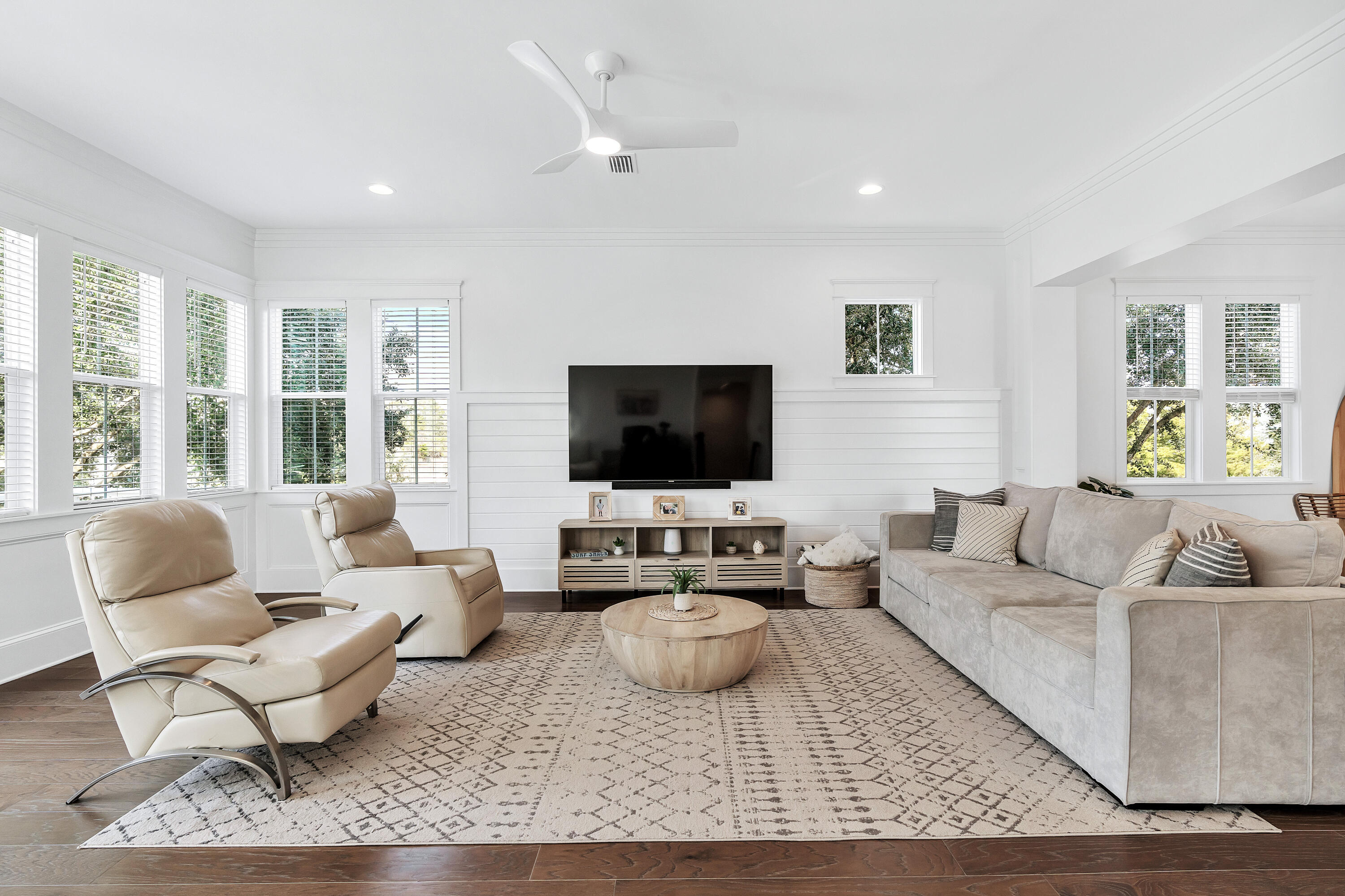 HIGHLAND PARKS - Residential
