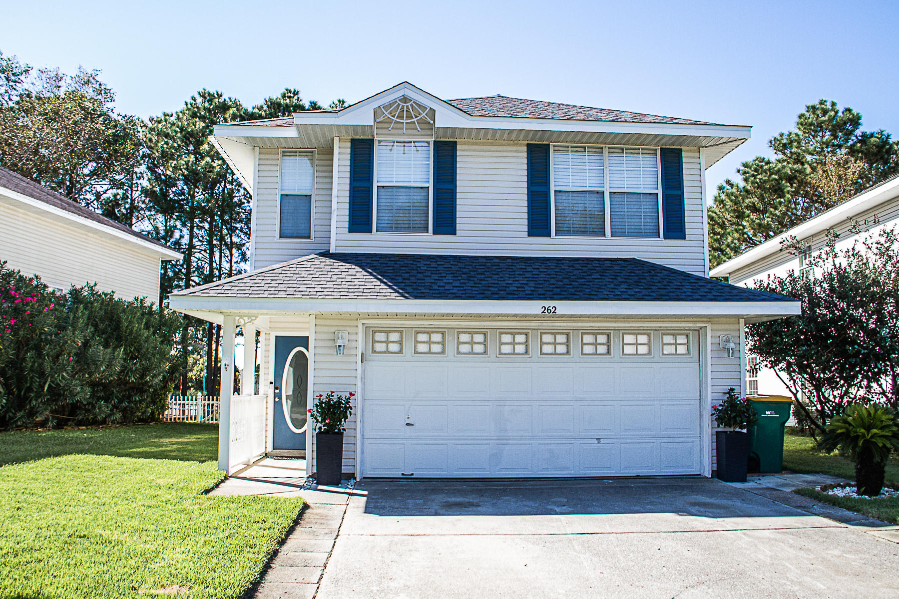 Available Now!!!....Beautiful 4 bedroom 2.5 bathroom home located in desirable Twin Lakes SD.  Waterfront home with great curb appeal and lives large.  Ceramic and travertine tile flooring throughout.  Beautiful built-ins, crown molding accents, granite, upgraded lighting, electric fireplace and  more.  Stainless appliance package, washer and dryer included in rental rate as well as lawn care.  This home features spacious bedrooms, eat in dining area, 2 car garage and perfect for entertaining outdoors.  Custom outdoor space with firepit and outdoor eating and grilling area.  No inside smoking,  Enjoy what Destin has to offer by being minutes from the beaches, shopping and dining.  Pets will be allowed with owner approval and a $400 pet fee.  Pet rent may be applicable.