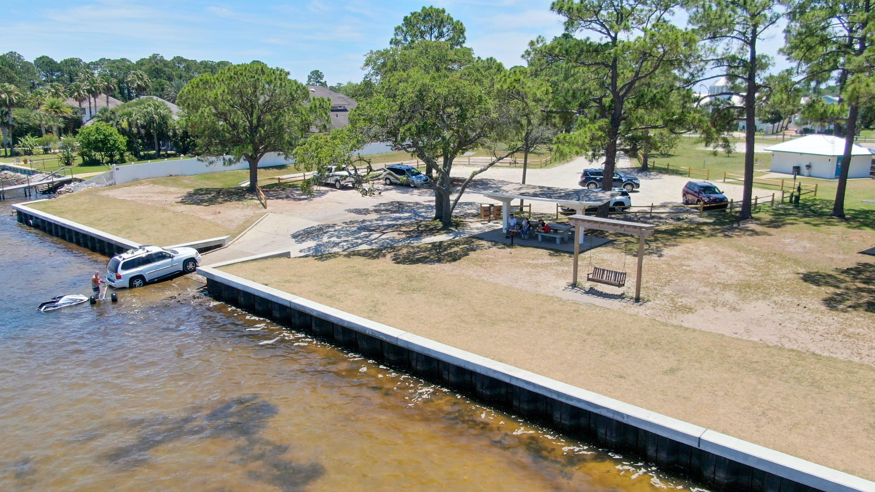 BAYWALK Landing - Residential