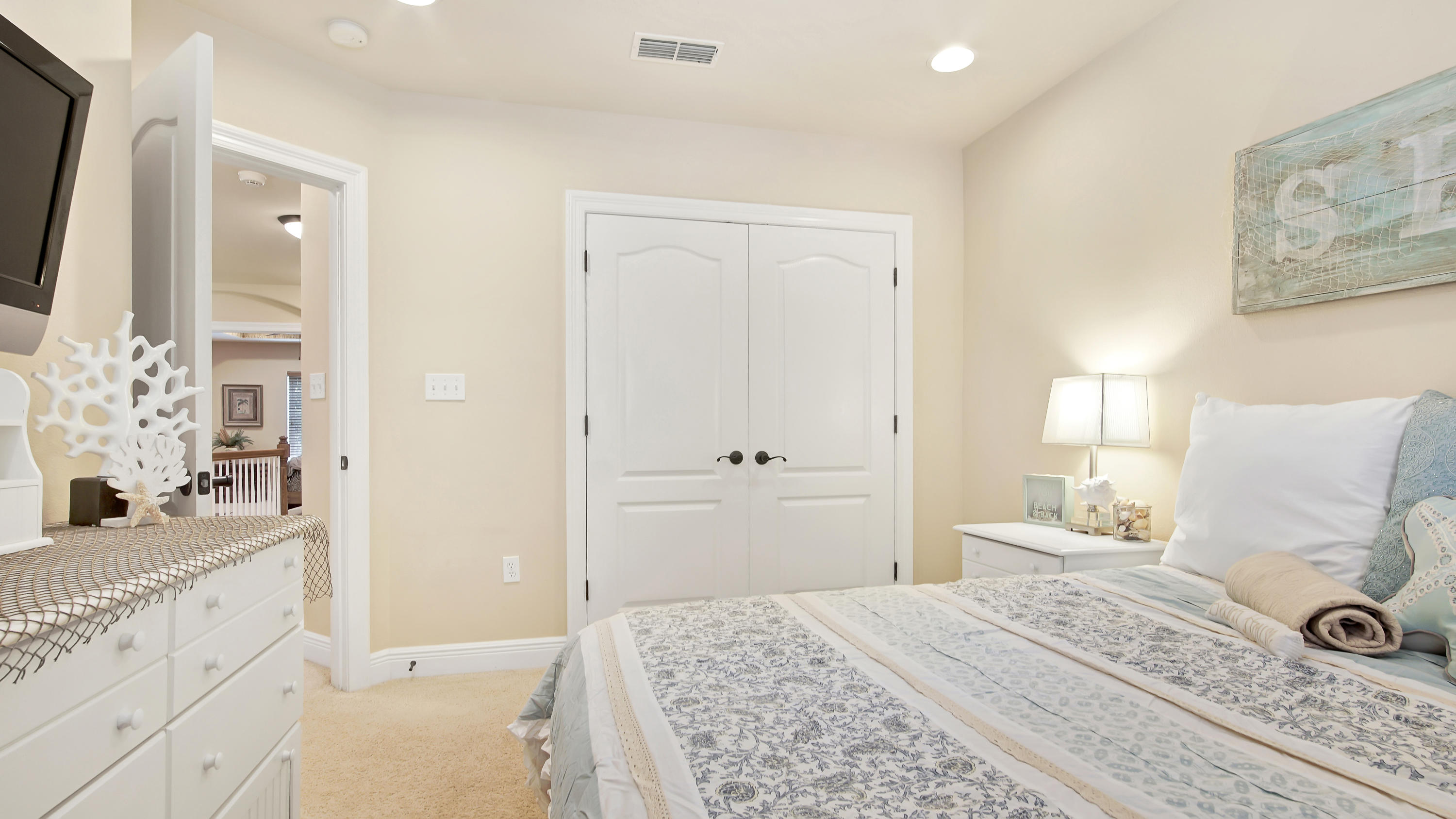 BAYWALK Landing - Residential