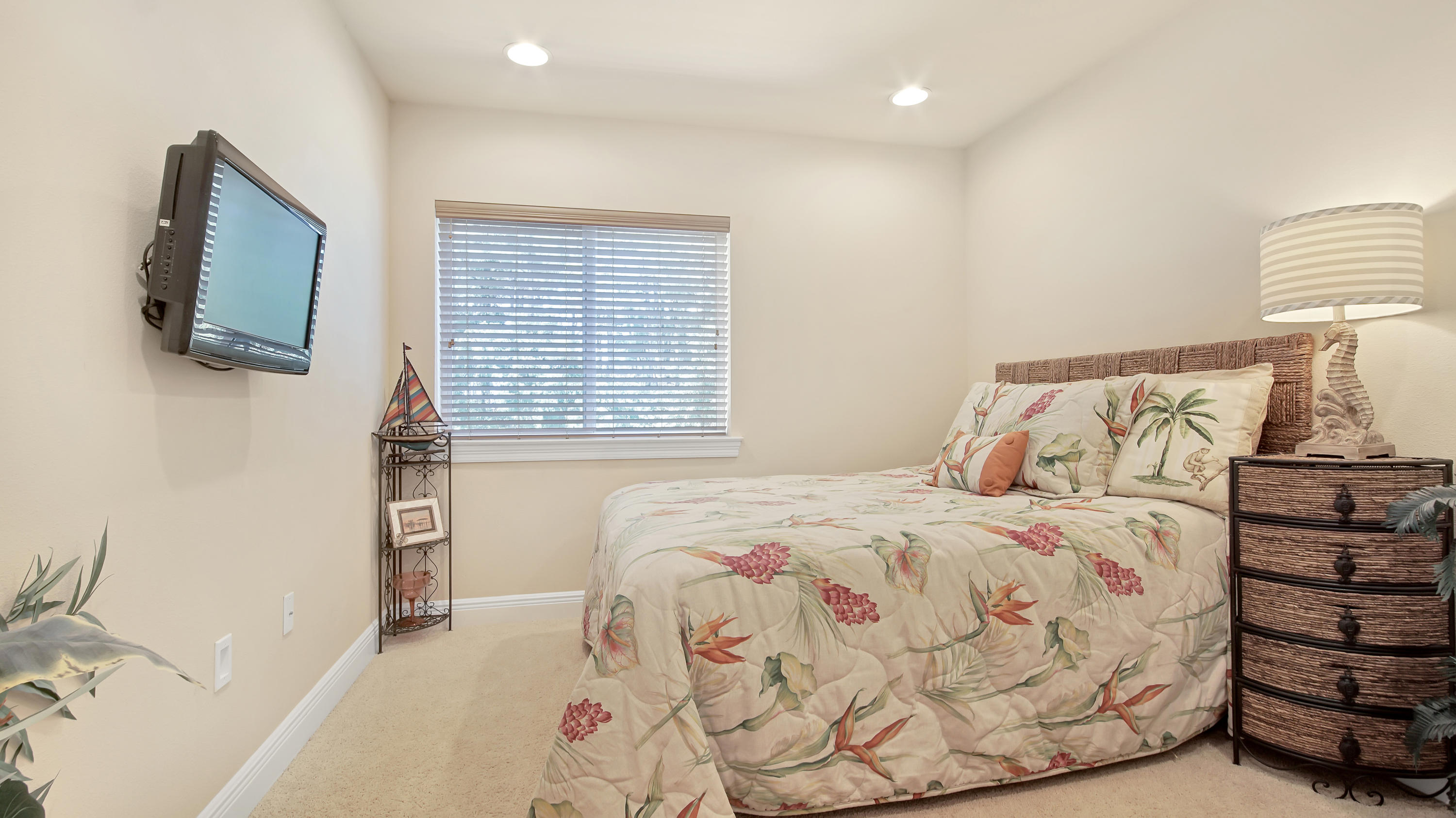 BAYWALK Landing - Residential