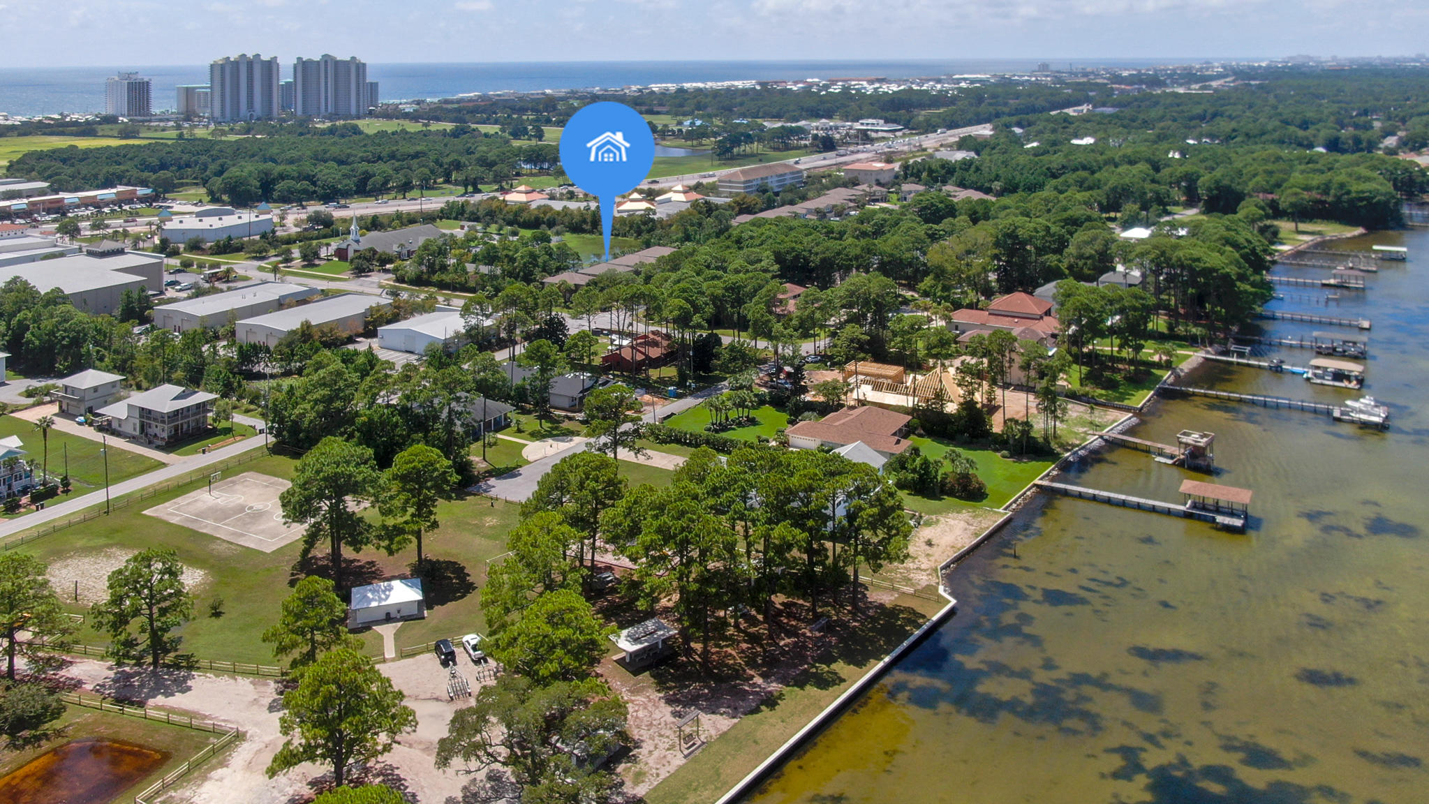 BAYWALK Landing - Residential