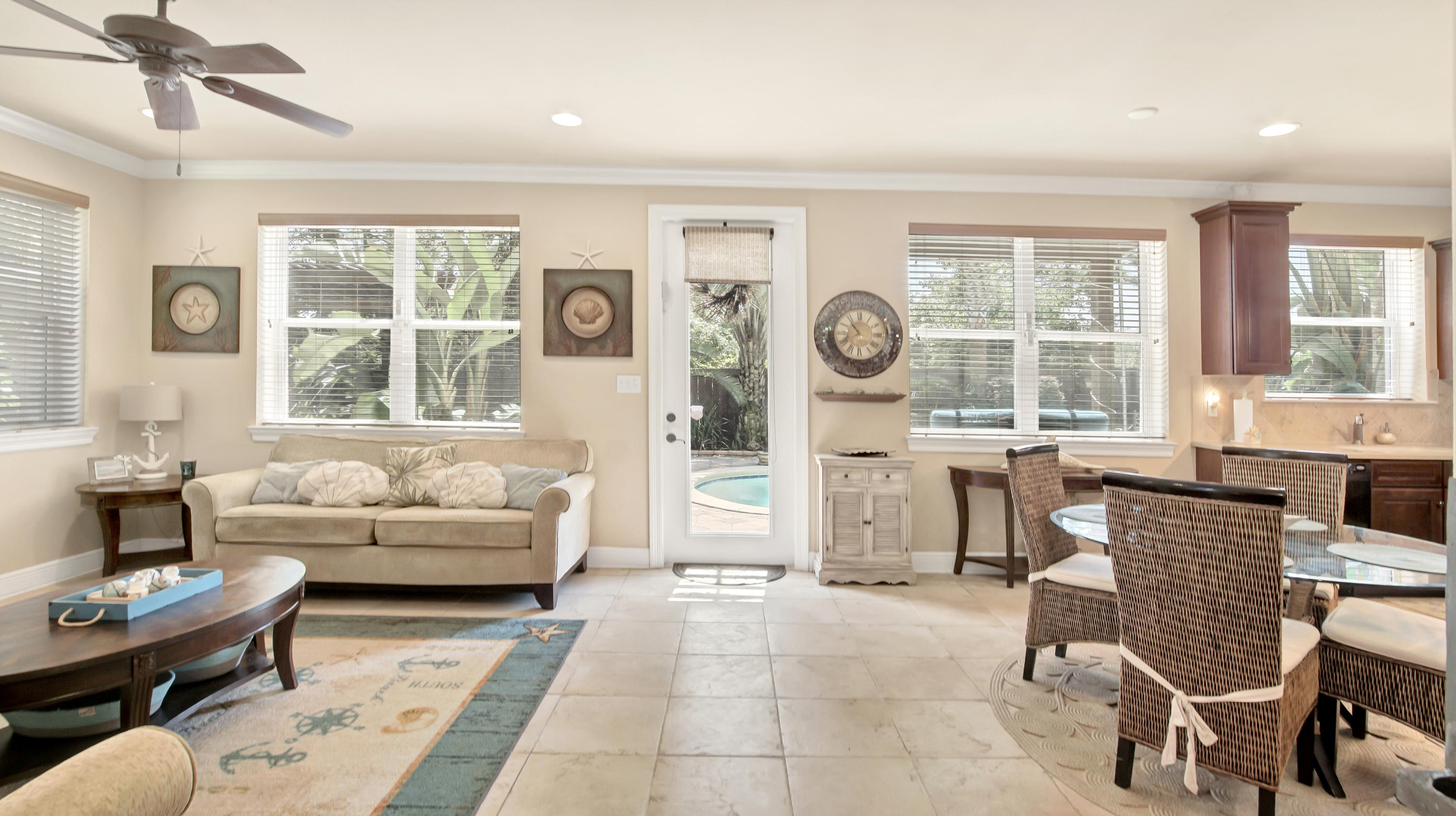 BAYWALK Landing - Residential