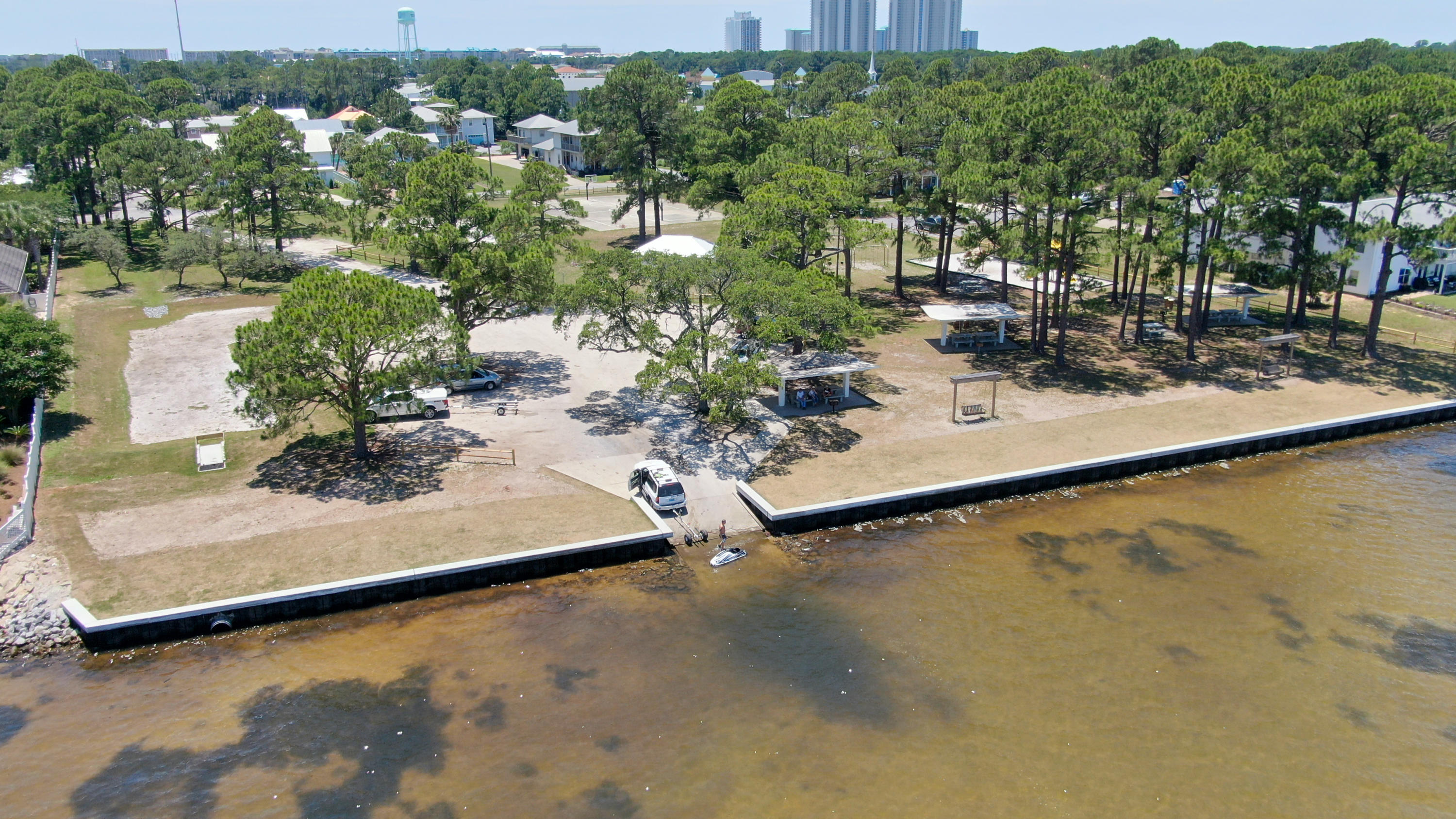 BAYWALK Landing - Residential