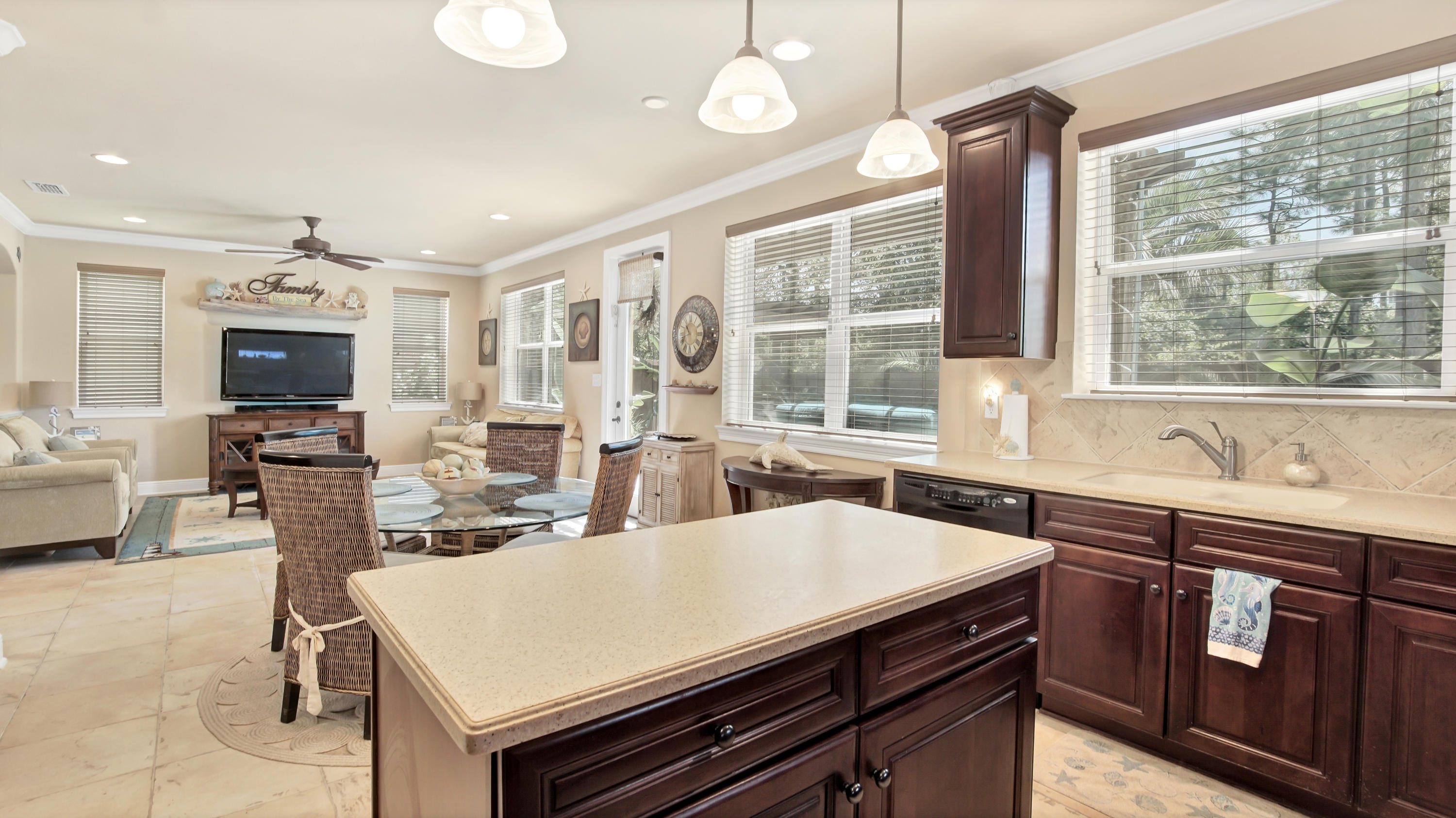 BAYWALK Landing - Residential