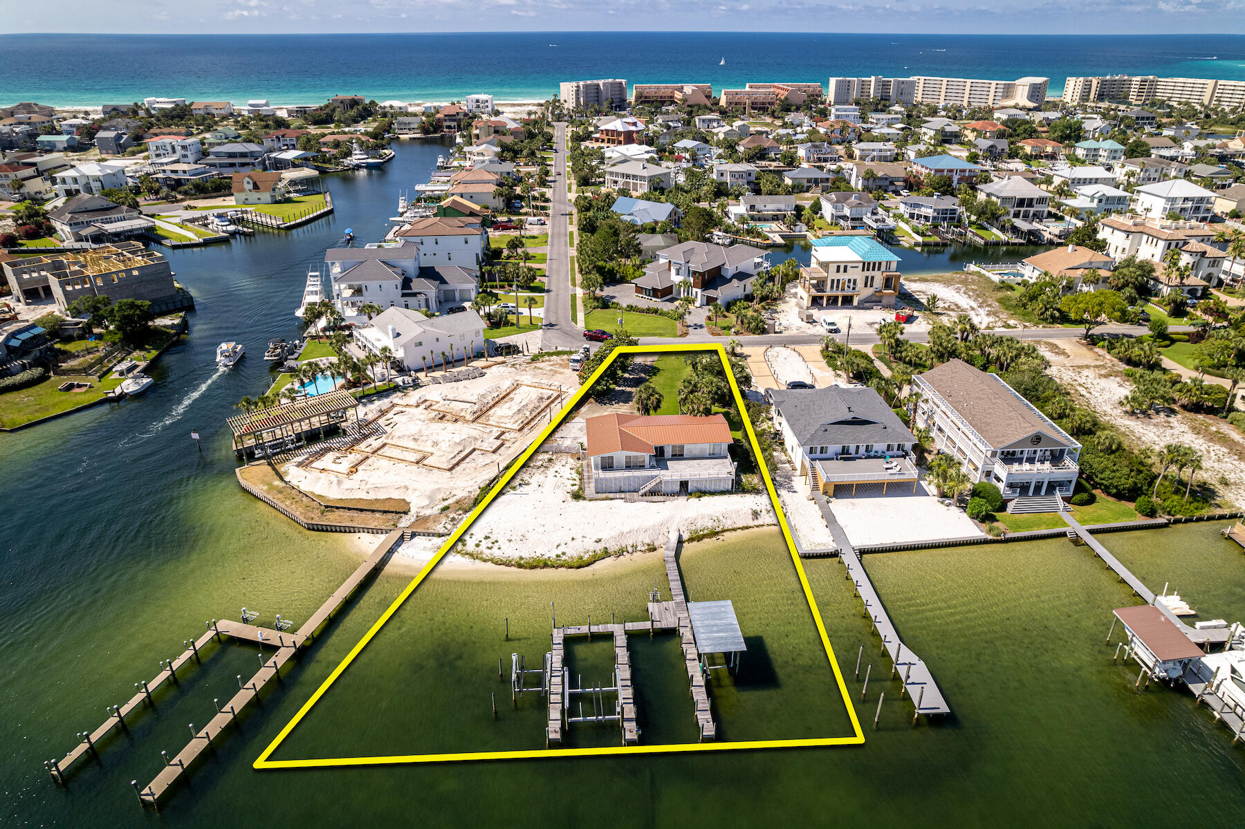 HOLIDAY ISLE - Residential
