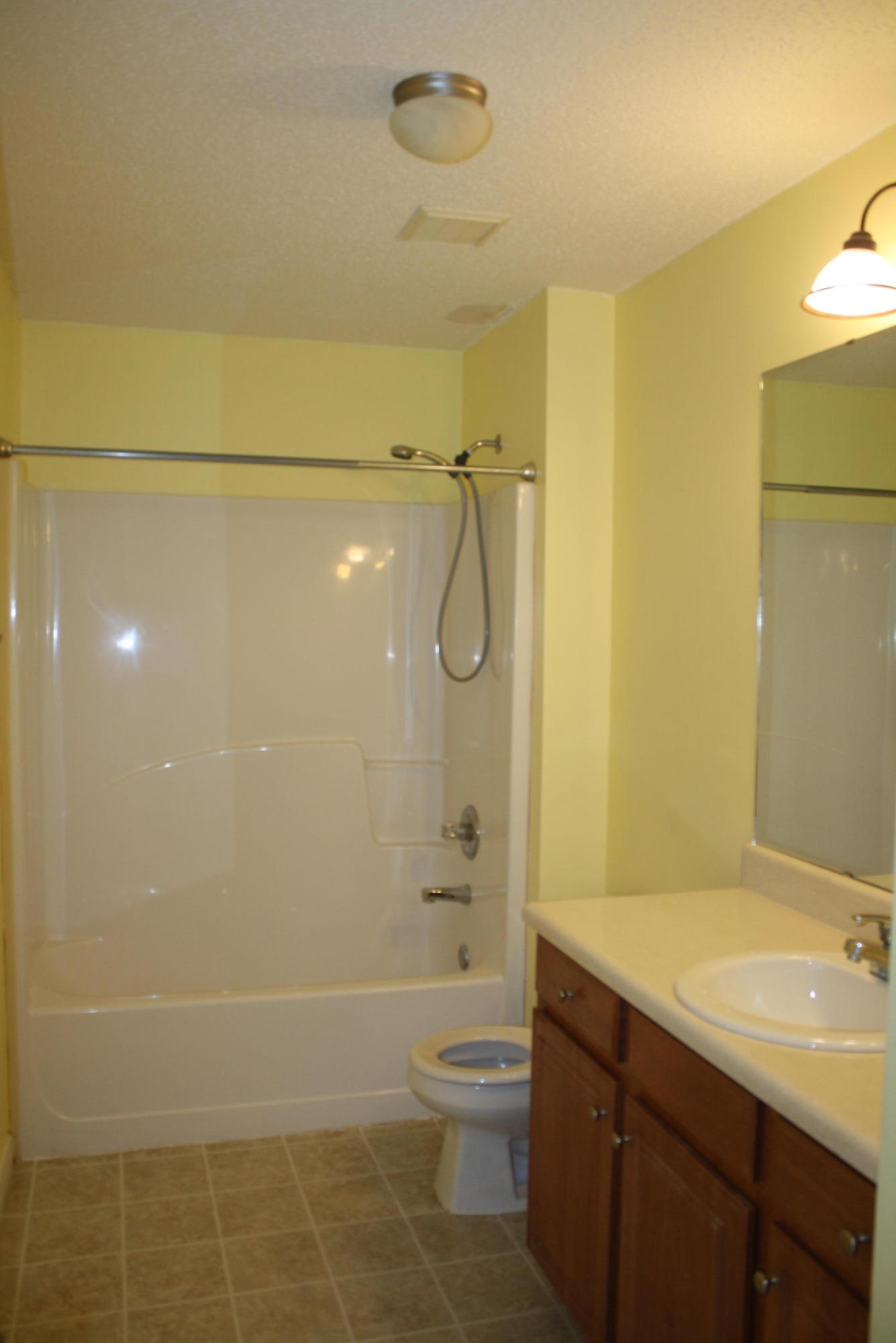 OLD BETHEL ESTATES PH II - Residential Lease