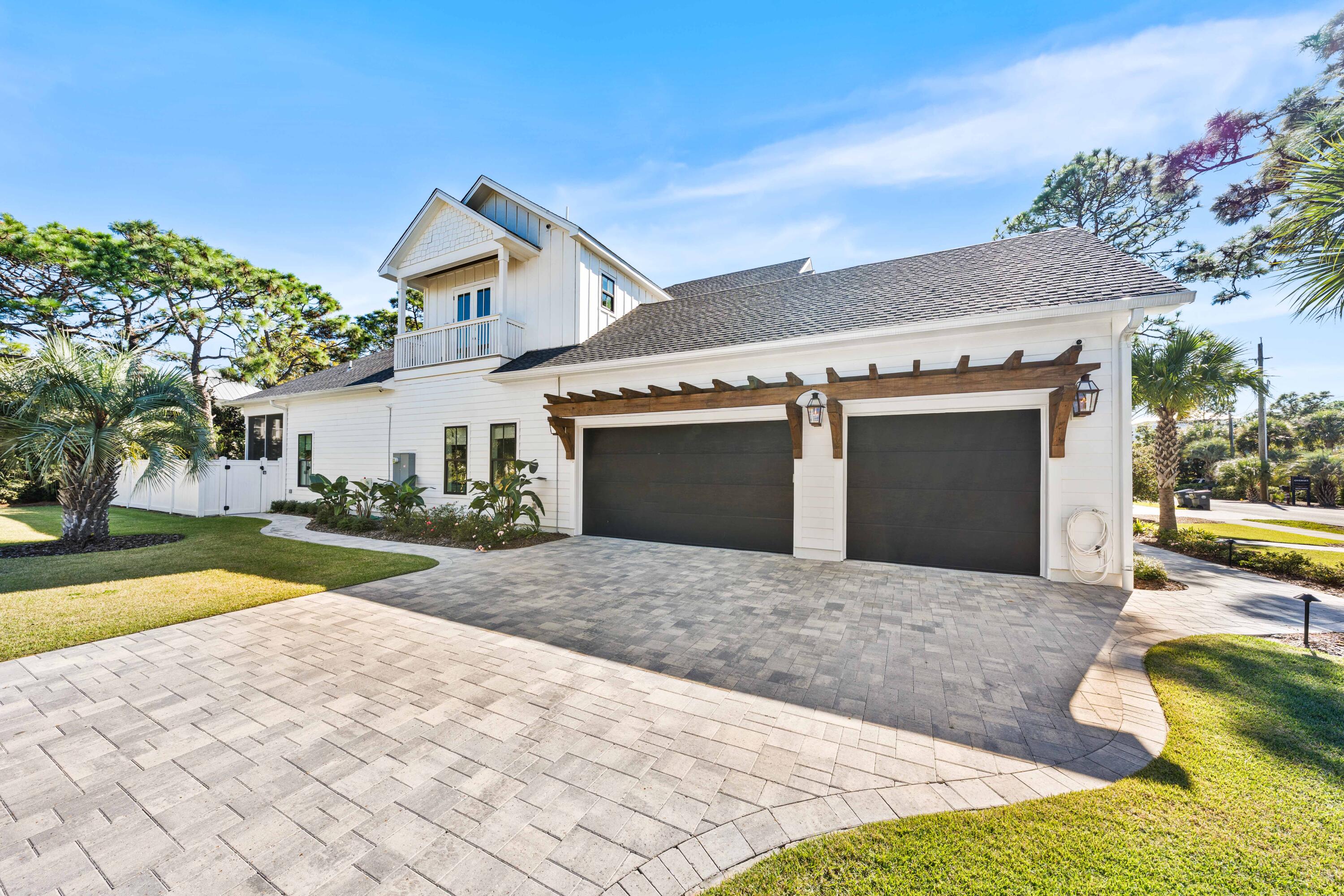 GULF SHORE MANOR - Residential