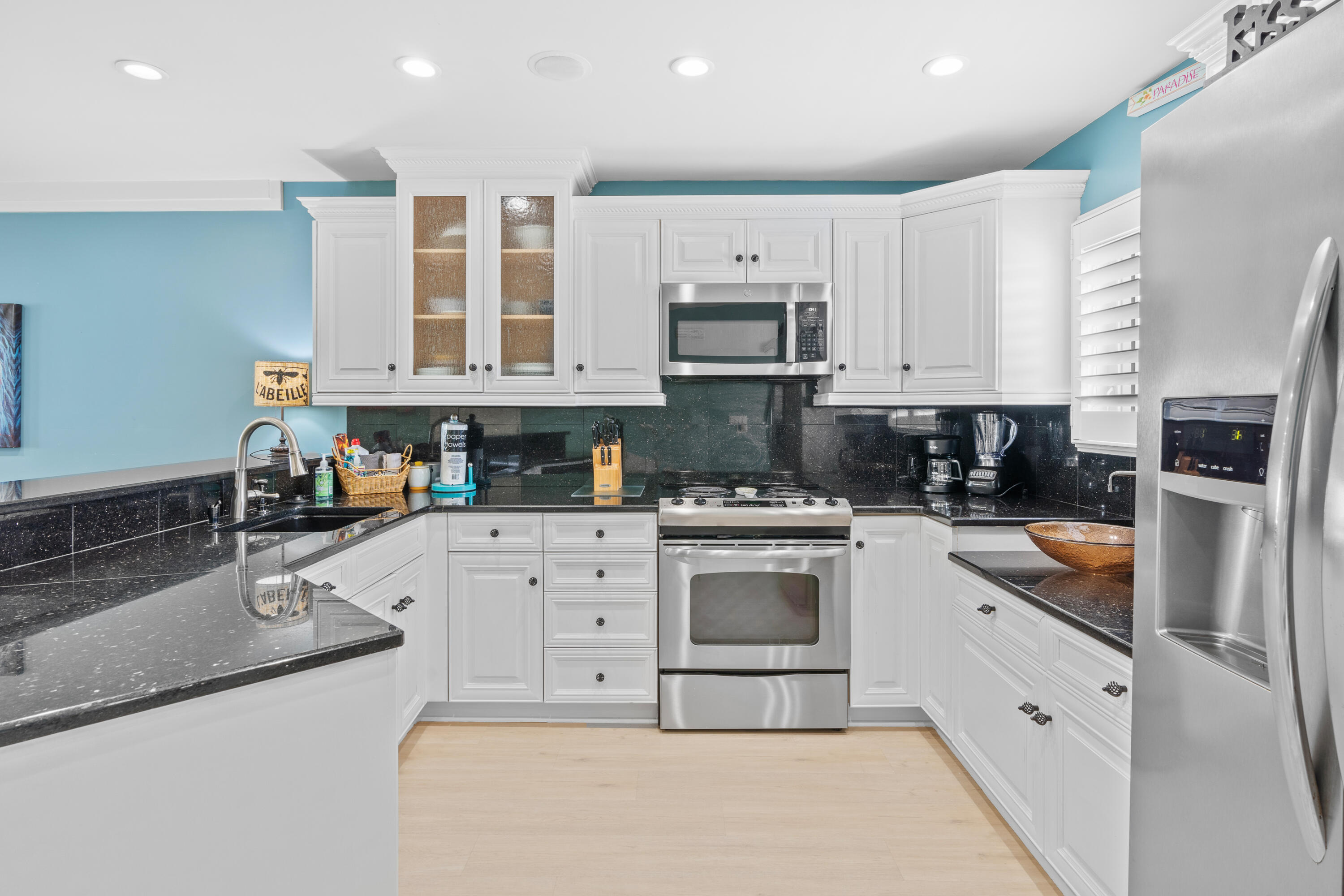 SAND PEBBLES T/H - Residential