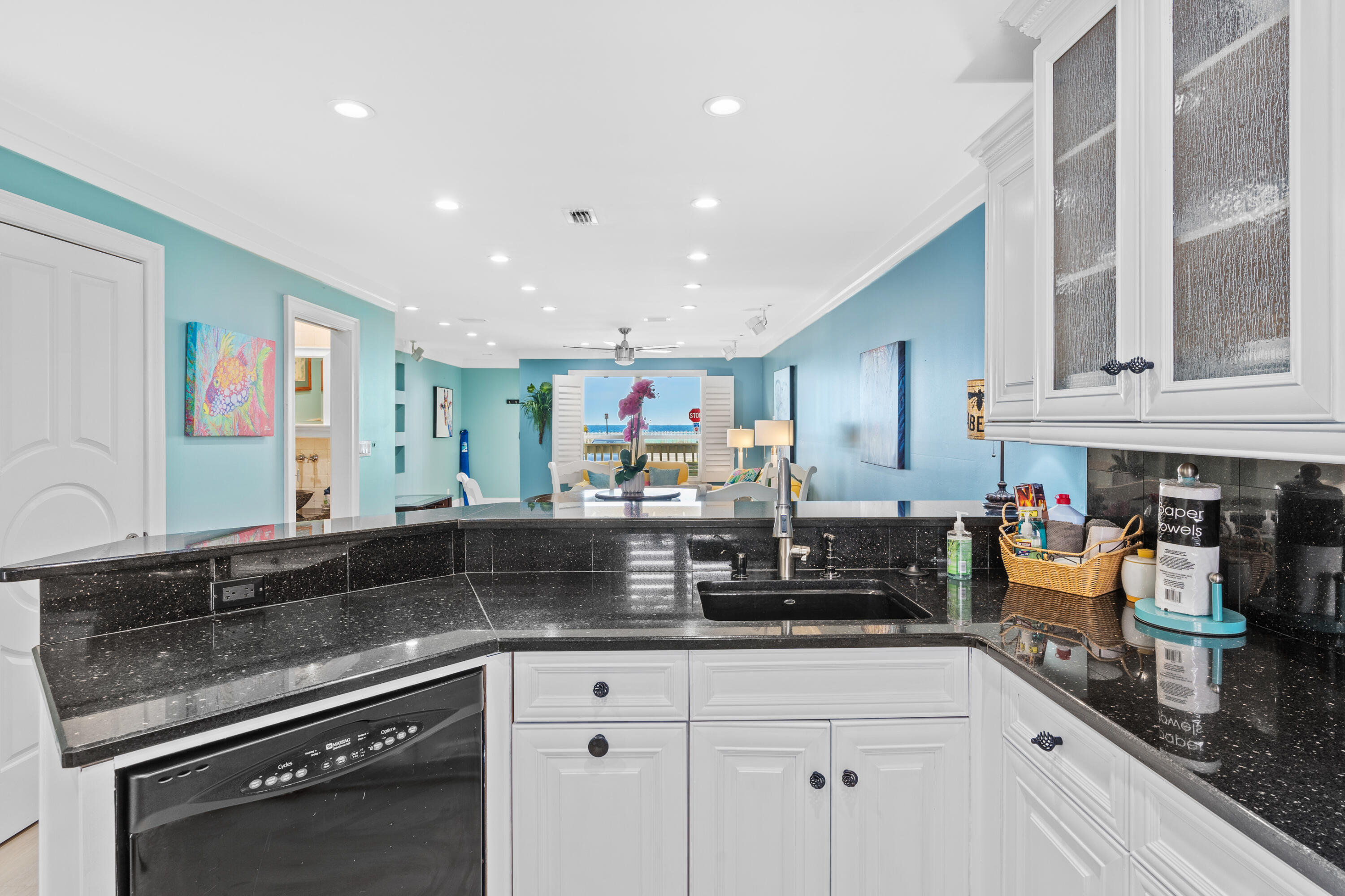 SAND PEBBLES T/H - Residential