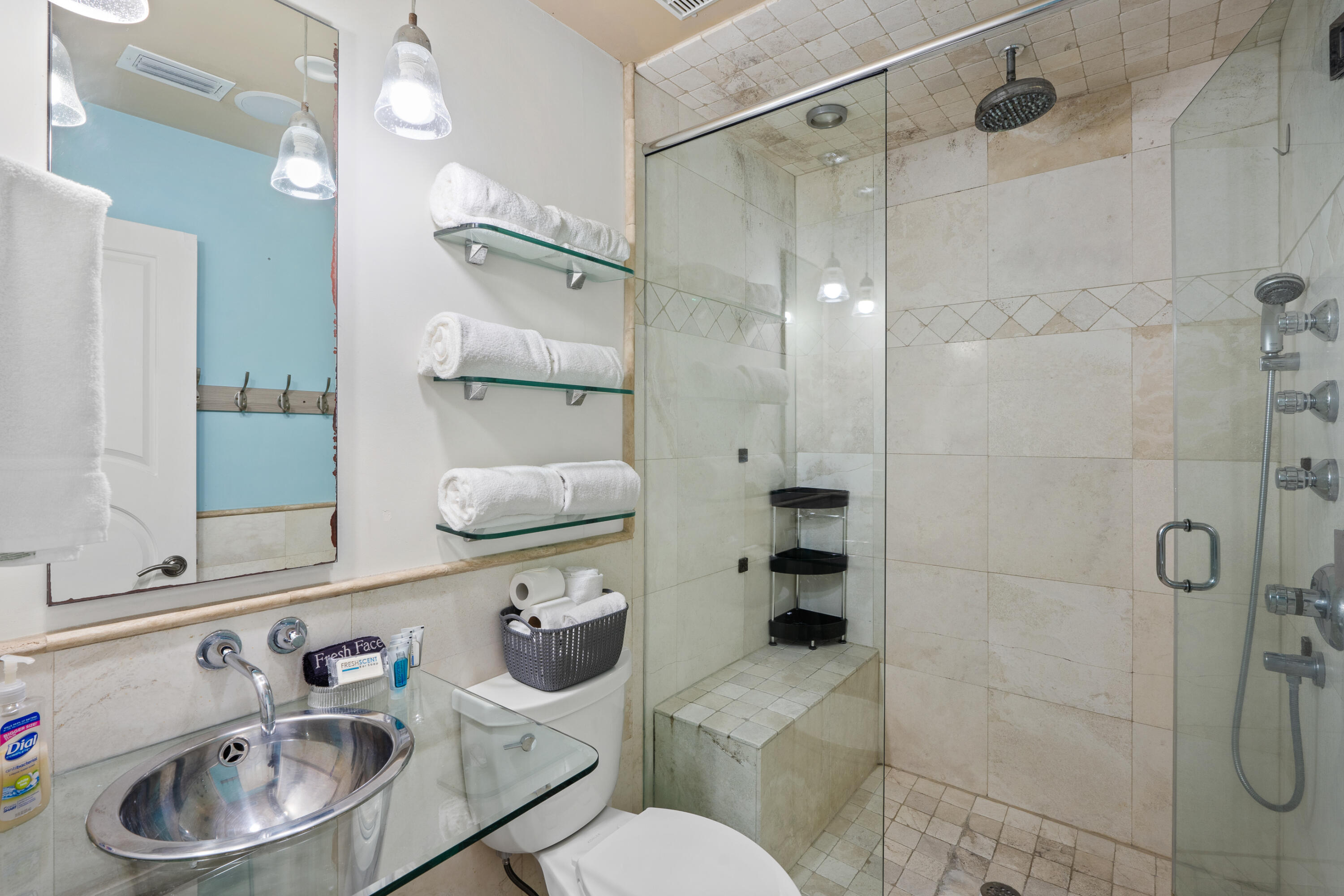 SAND PEBBLES T/H - Residential