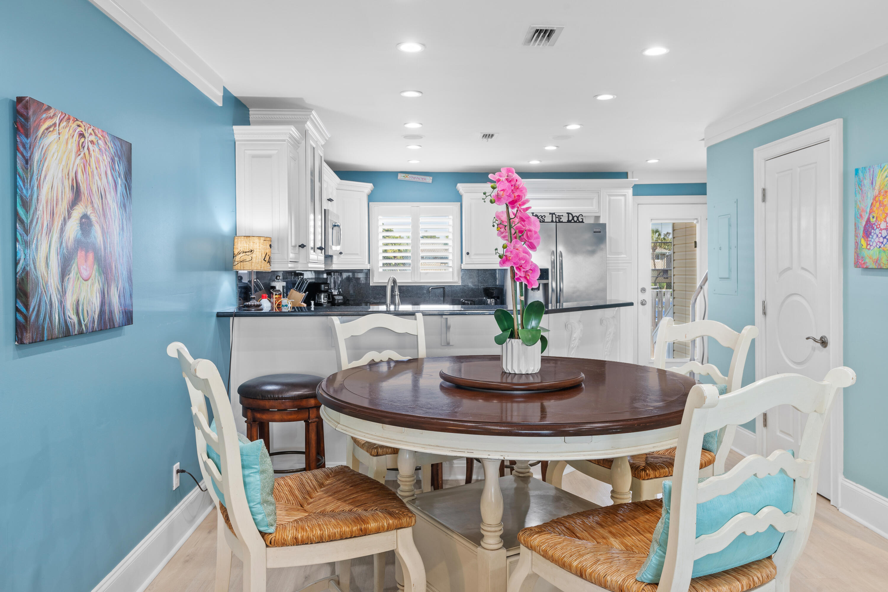 SAND PEBBLES T/H - Residential