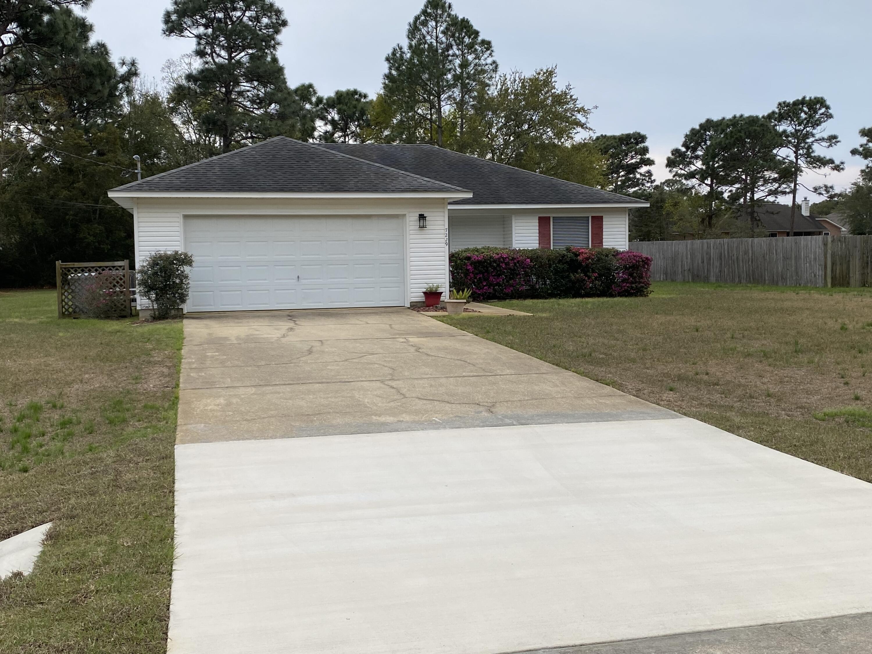 HOLLEY BY THE SEA - Residential