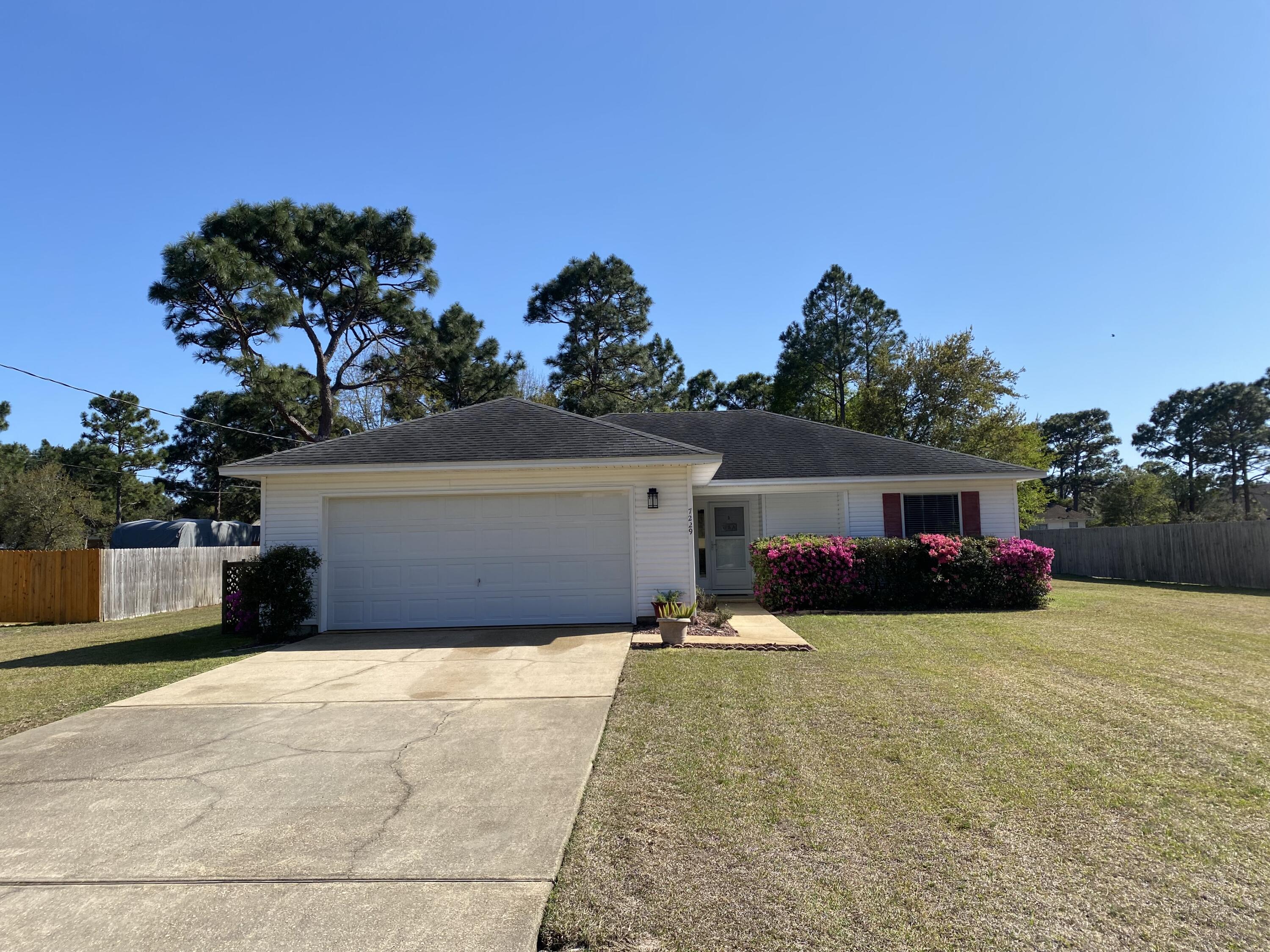 HOLLEY BY THE SEA - Residential