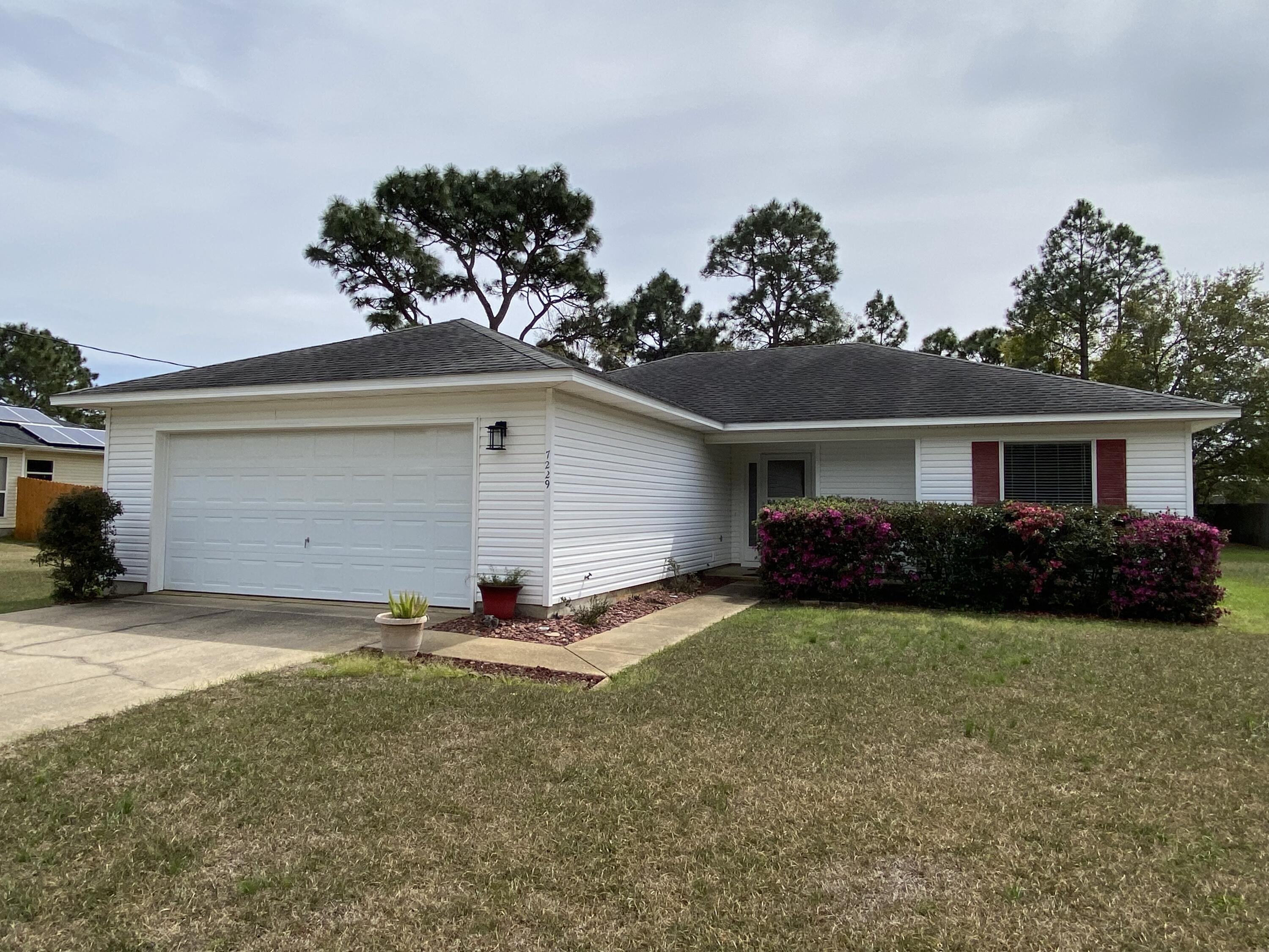 HOLLEY BY THE SEA - Residential