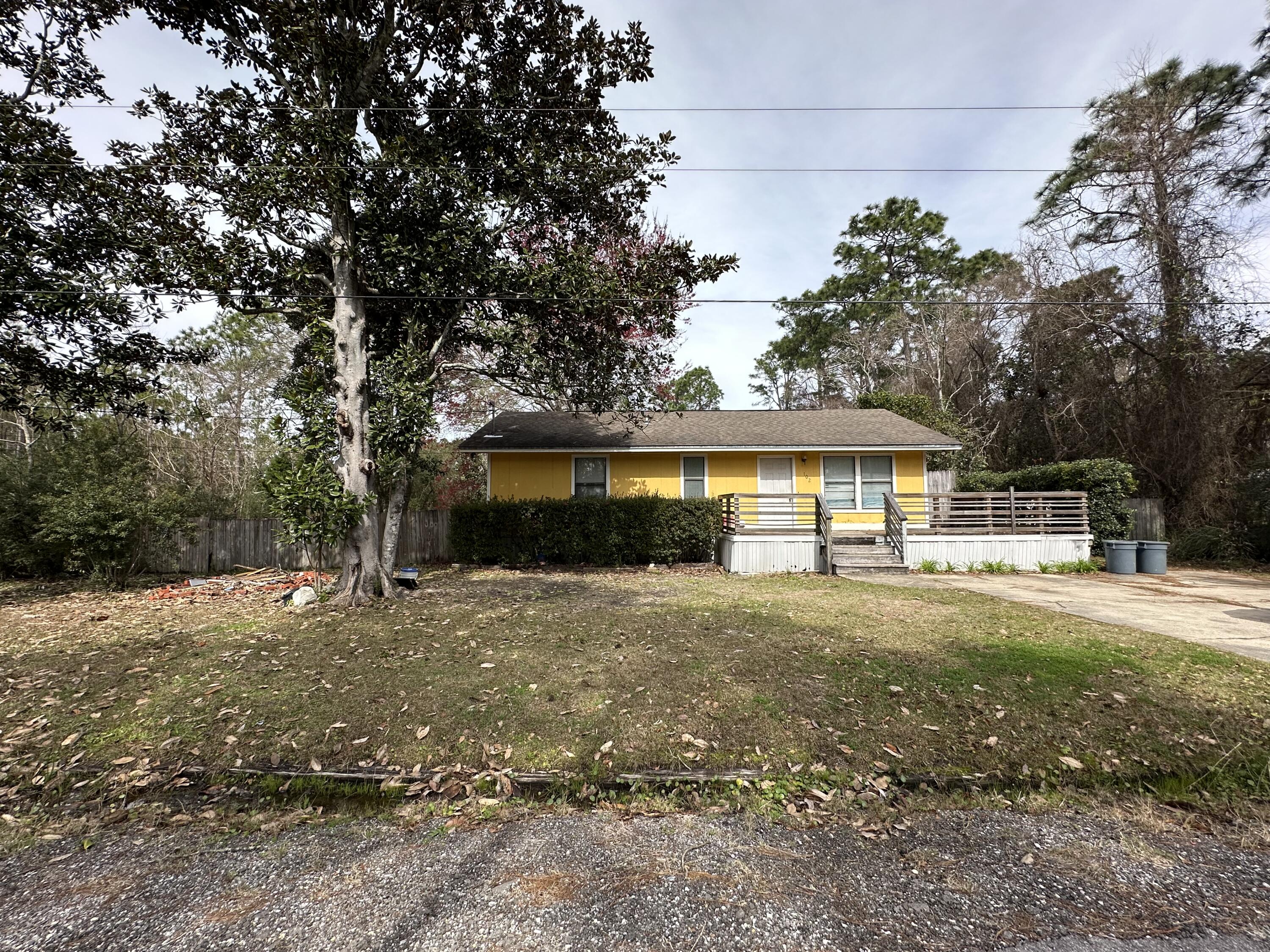 TOWN OF SANTA ROSA - Residential