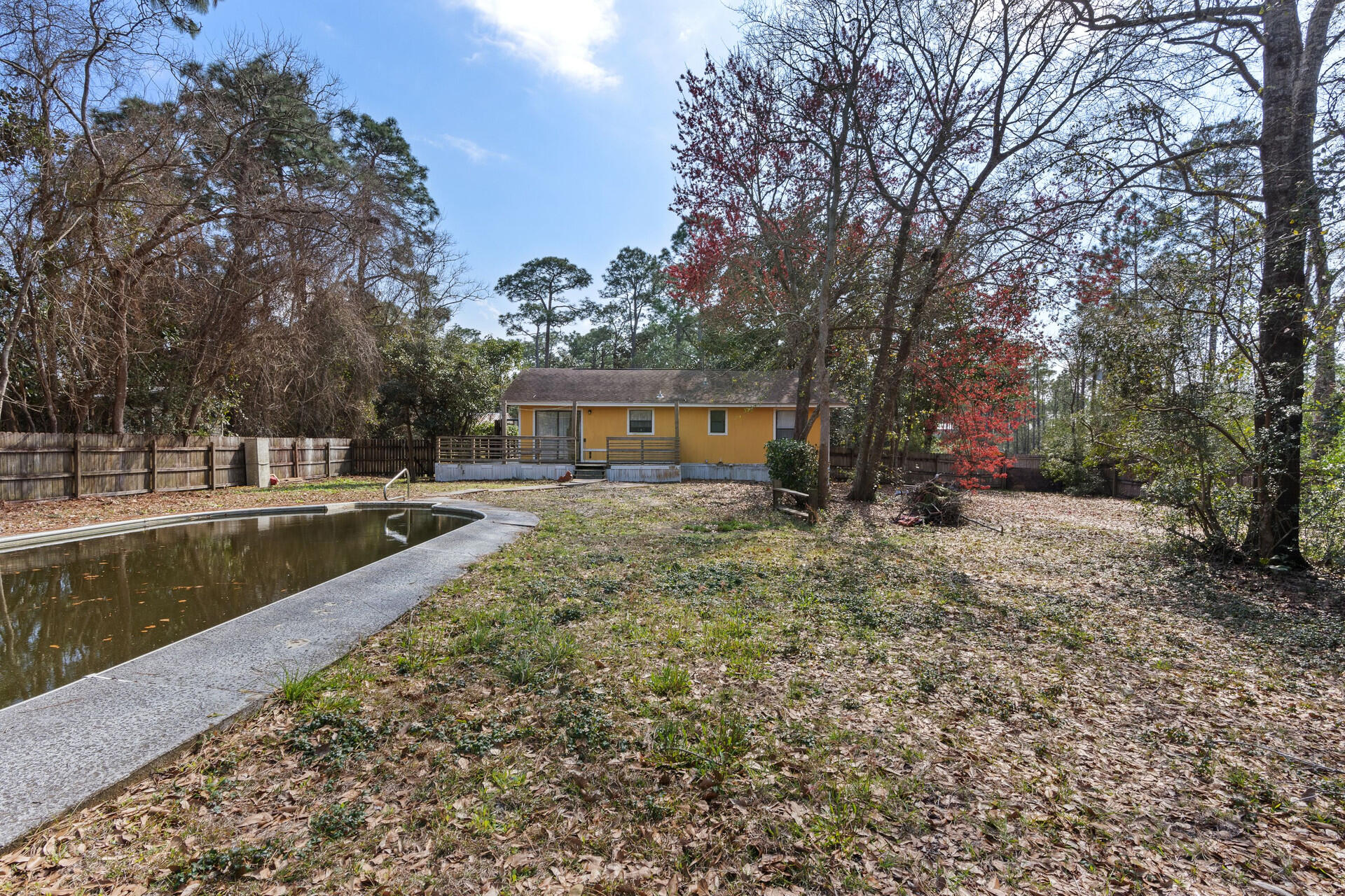 TOWN OF SANTA ROSA - Residential