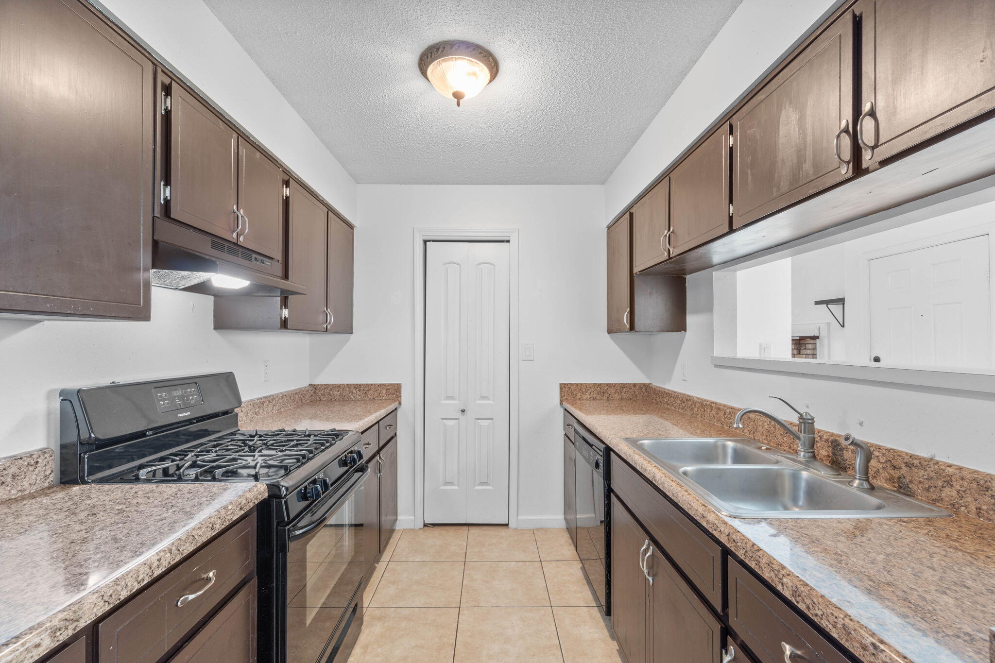 CANDLEWOOD VILLAGE - Residential