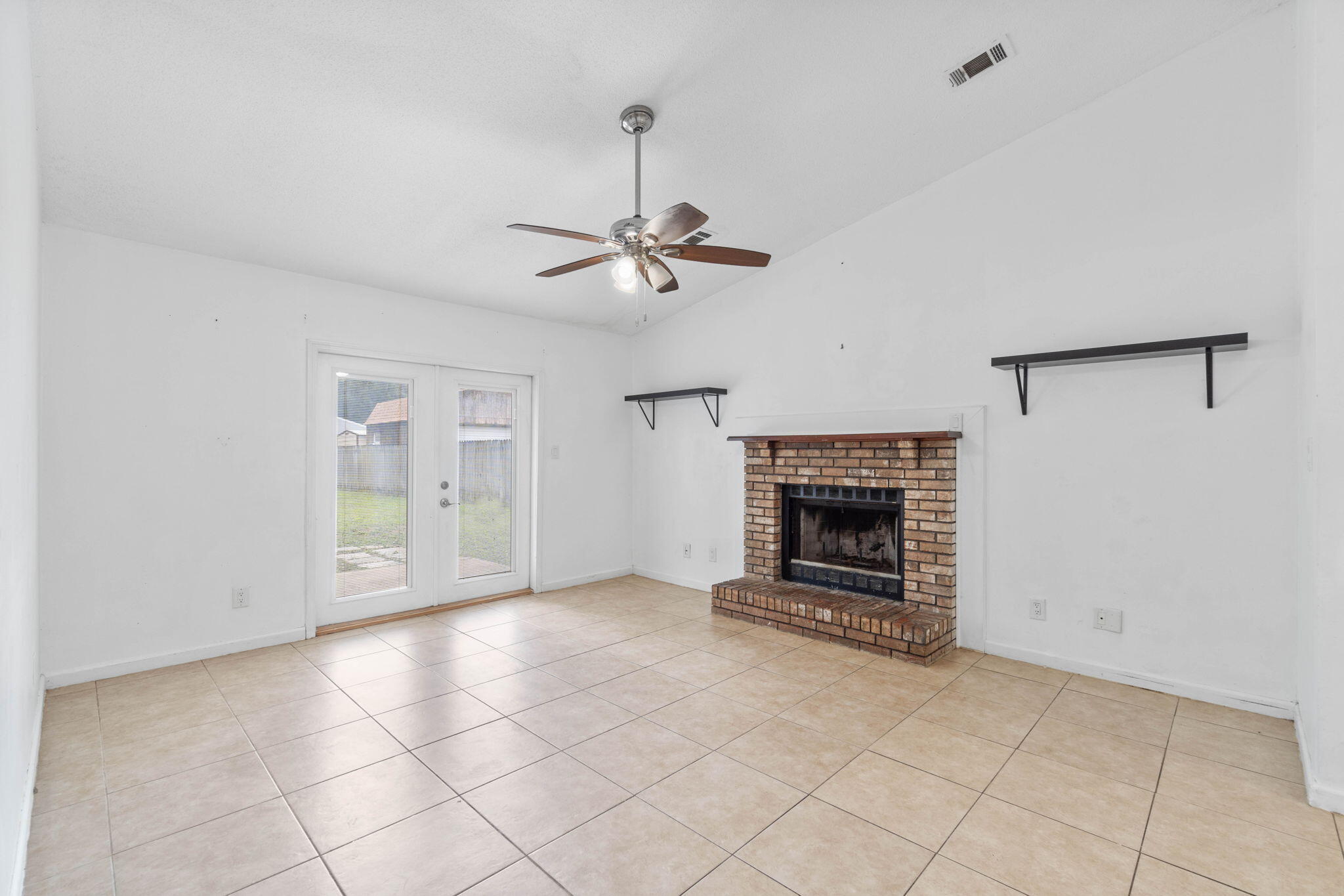 CANDLEWOOD VILLAGE - Residential