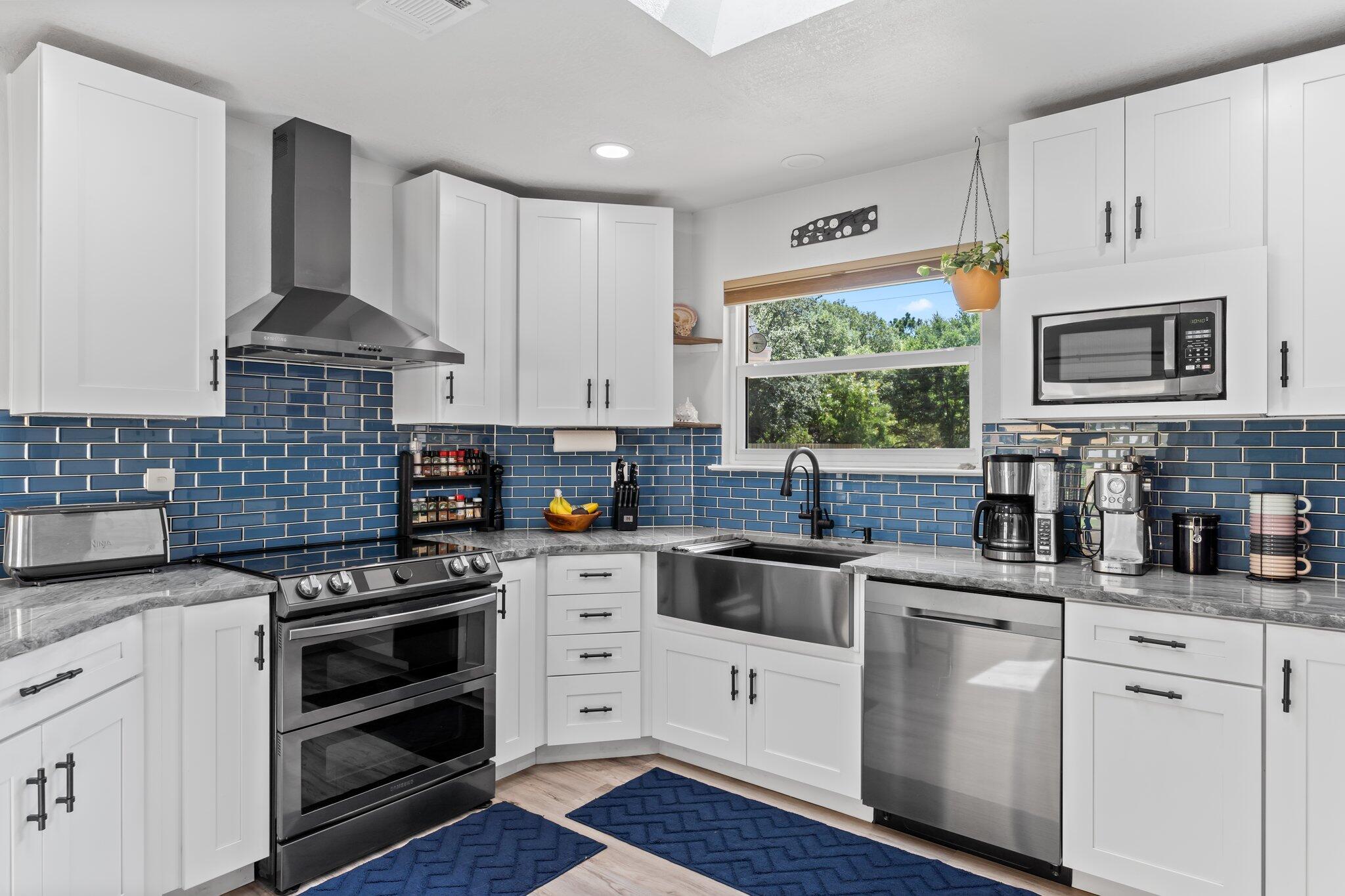 EAST BAY RIVER ESTATES - Residential