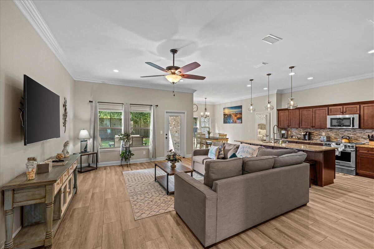 METES & BOUNDS - Residential Lease