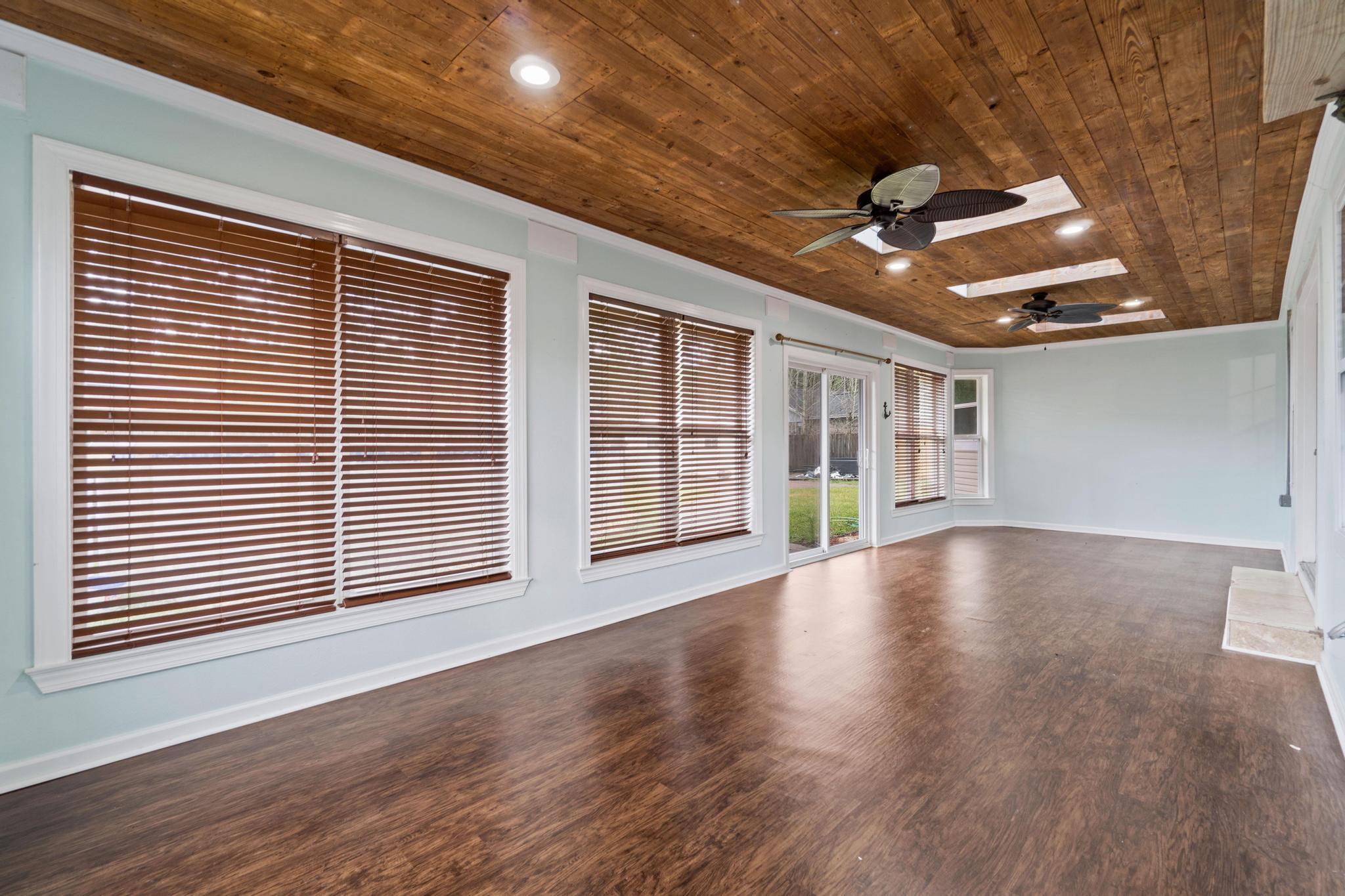 PINE MEADOWS 2ND ADDN - Residential