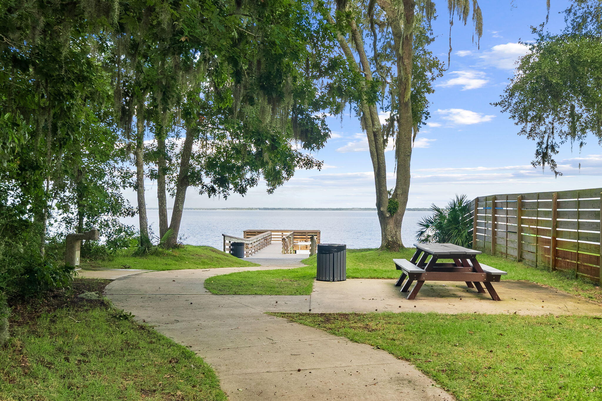 GRAYTON BAYOU - Residential