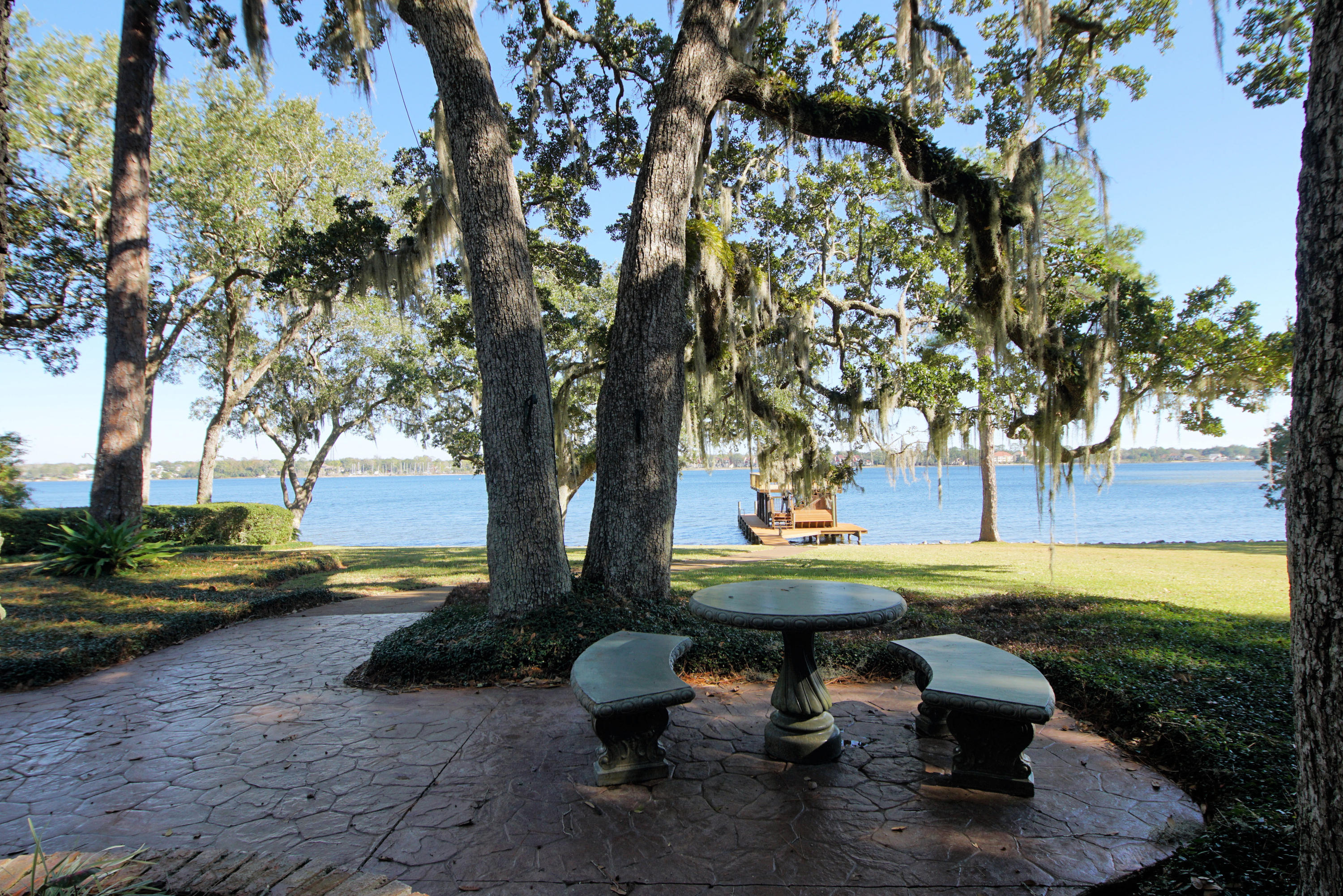 BAHIA VISTA - Residential Lease