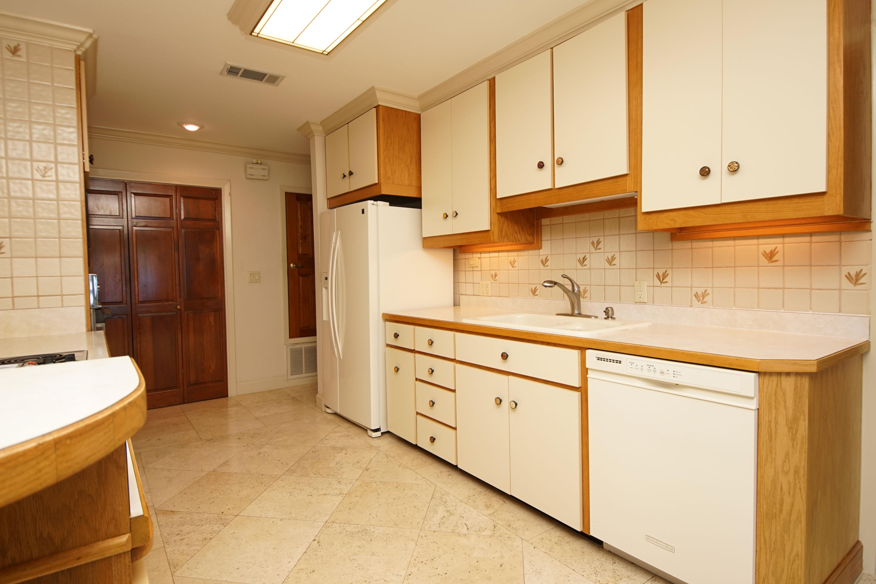 BAHIA VISTA - Residential Lease