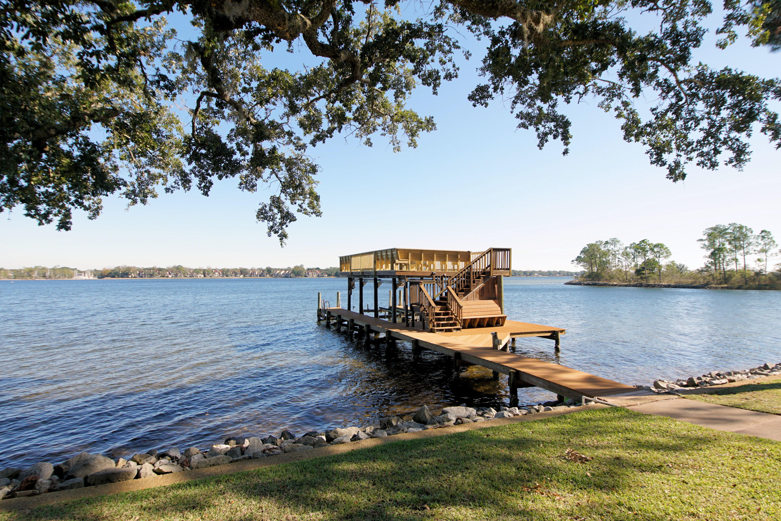 BAHIA VISTA - Residential Lease