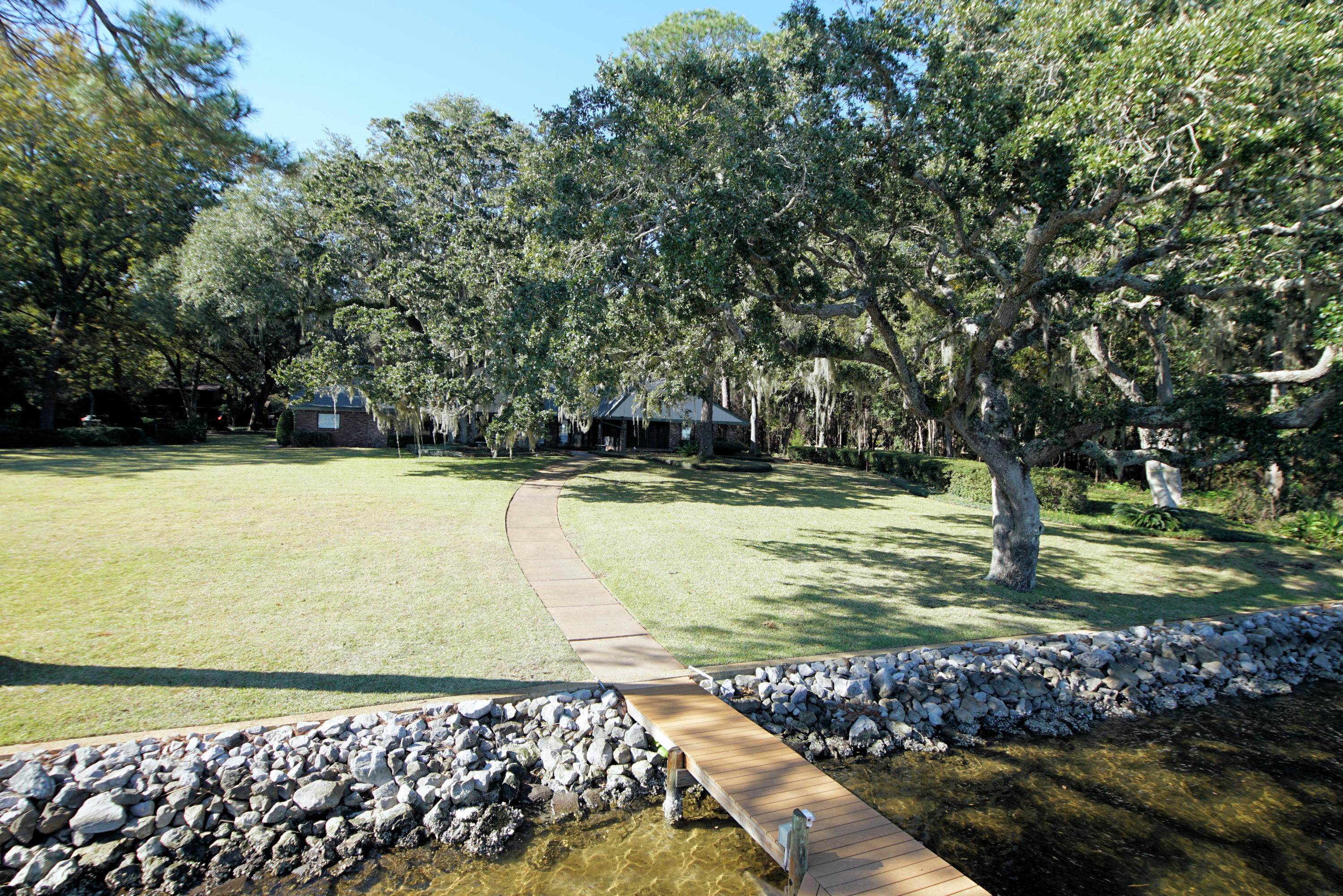 BAHIA VISTA - Residential Lease